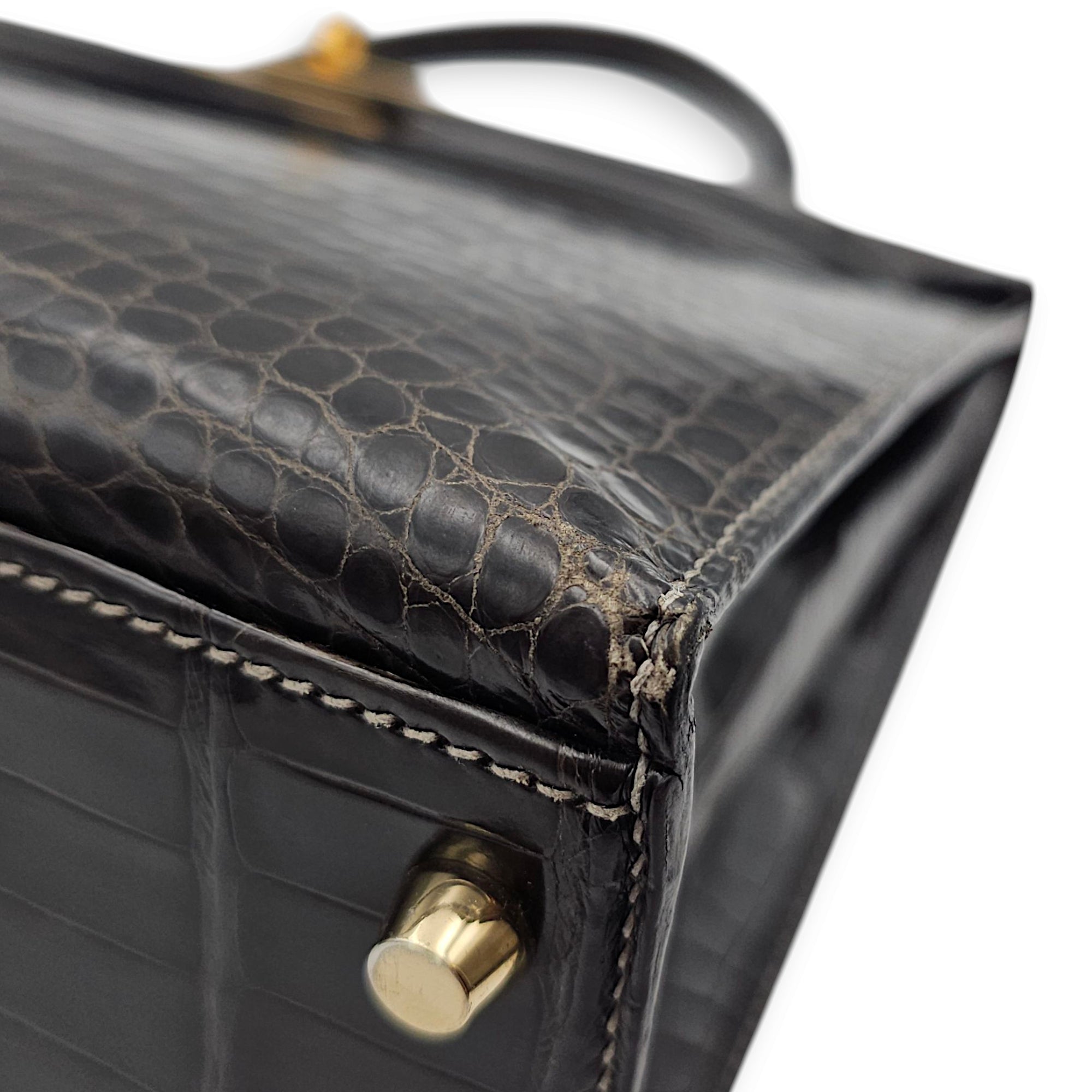 Sellier Kelly 32 Graphite in Shiny Porosus, Gold hardware