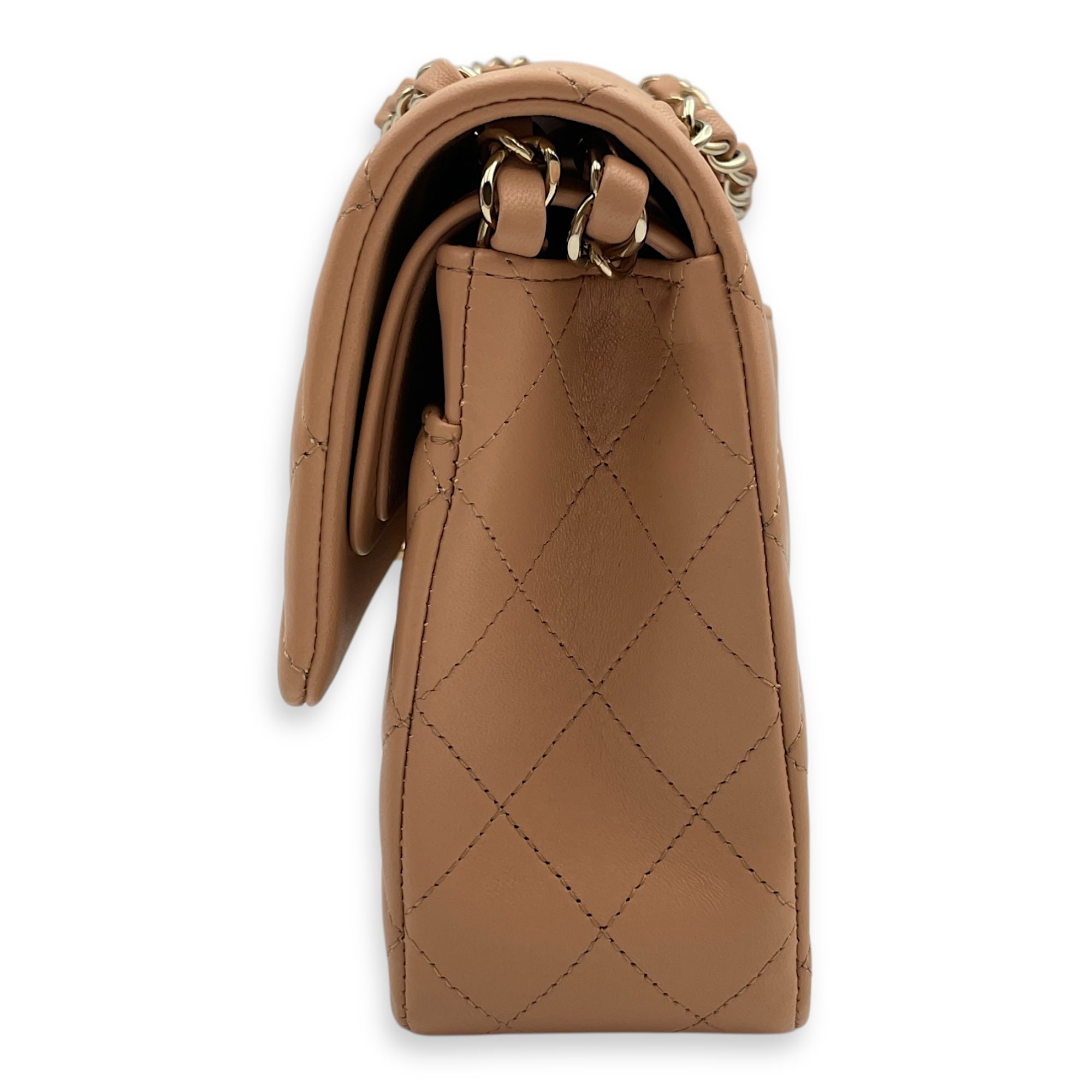 Classic Double Flap Medium Beige Shoulder Bag in Lambskin, Gold hardware