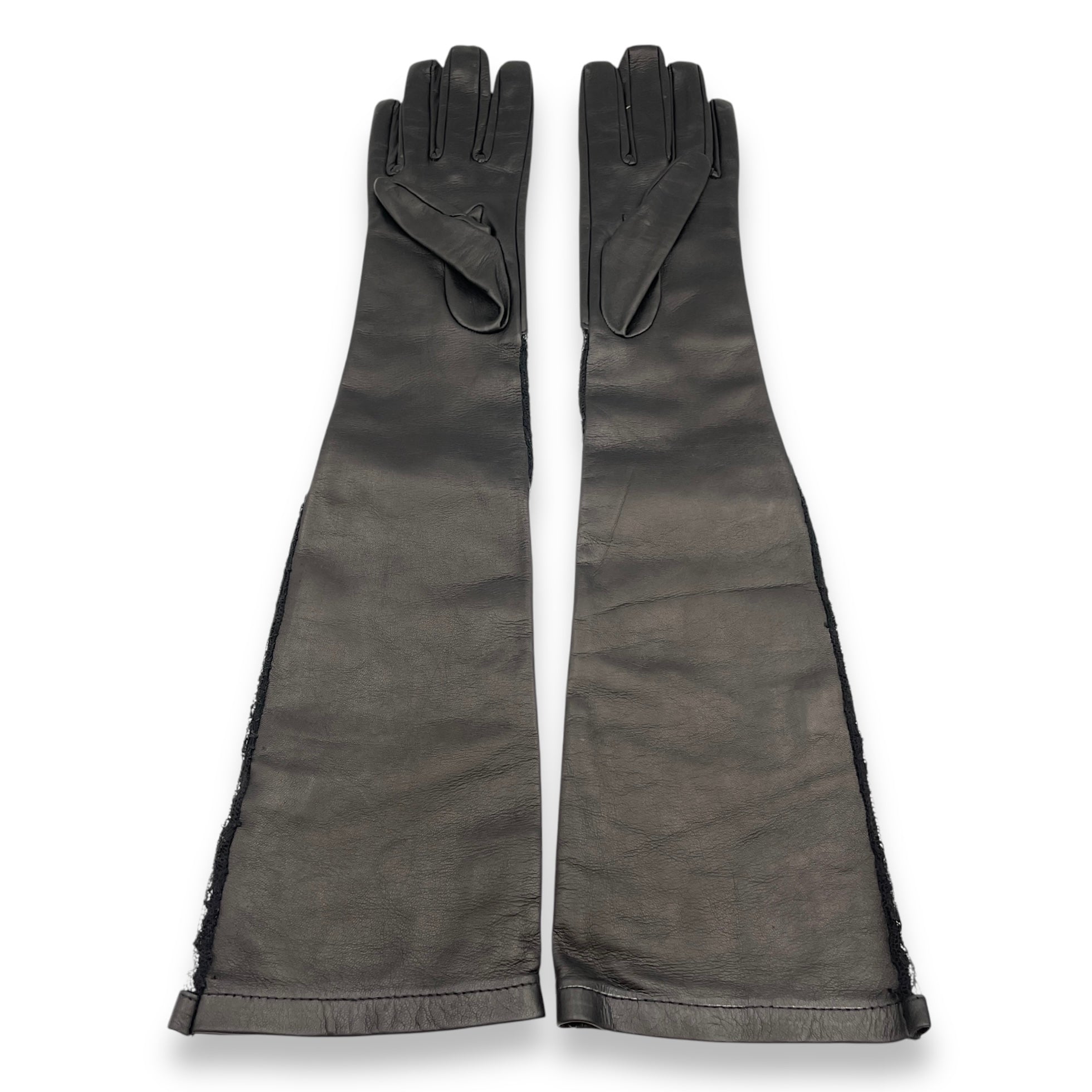 Leather and Lace 7.5 Black Gloves in Lambskin