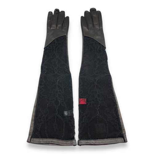 Leather and Lace 7.5 Black Gloves in Lambskin