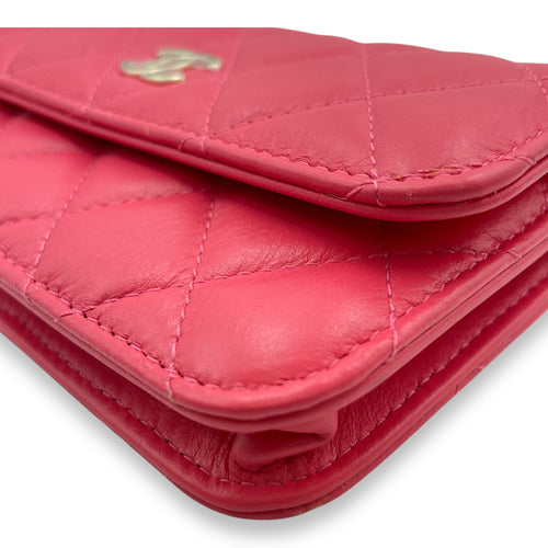 Quilted Vanity With Pearl Strap Mini Pink Crossbody Bag in Lambskin, Pearls, Gold hardware