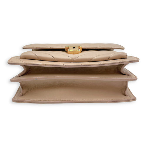 Matelassé Medium Beige Crossbody Bag in Calfskin, Gold hardware
