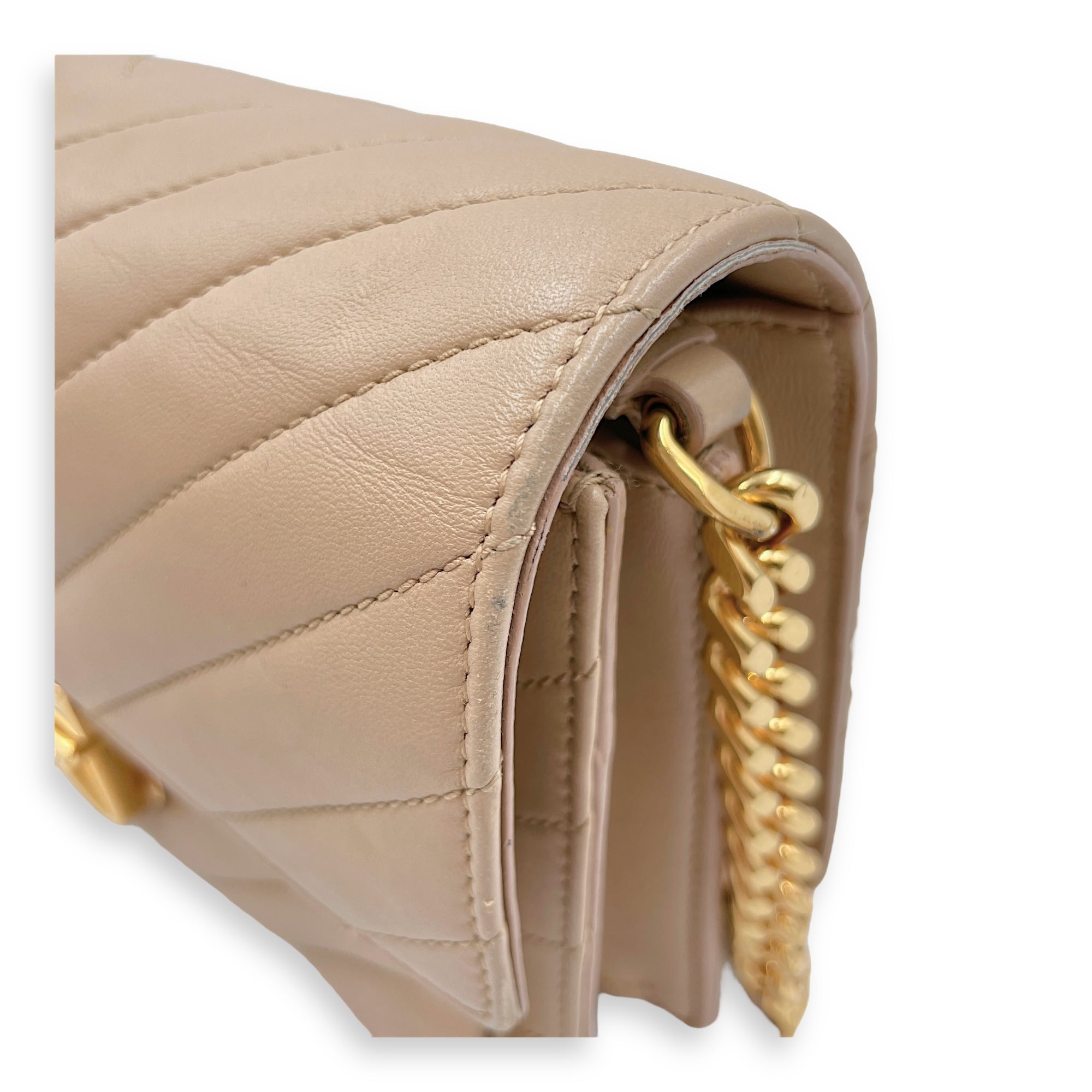 Matelassé Medium Beige Crossbody Bag in Calfskin, Gold hardware