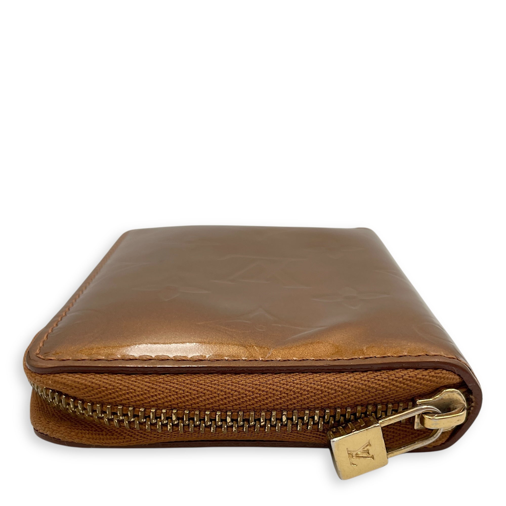Zippy Compact Brown Card Holder in Vernis, Gold hardware