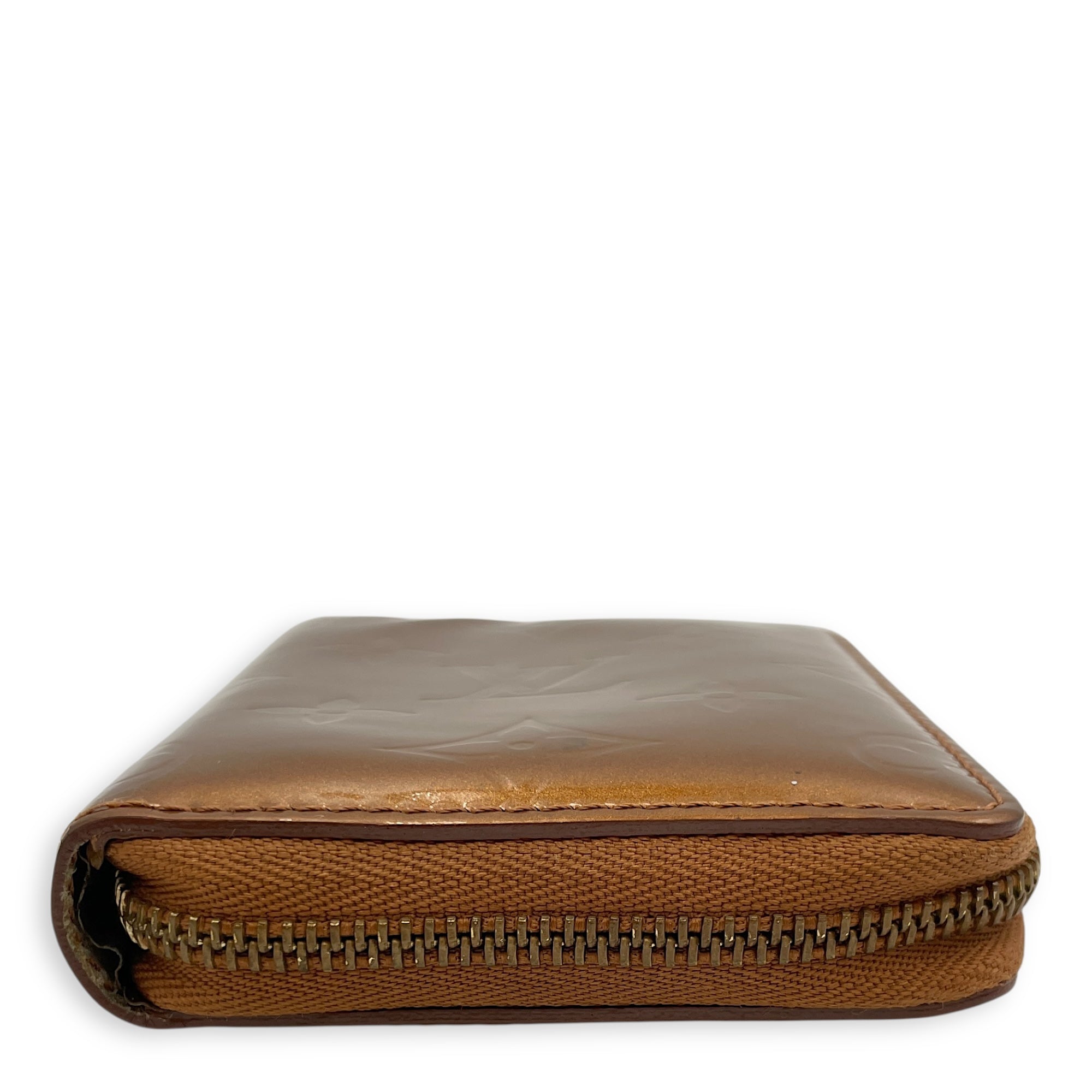 Zippy Compact Brown Card Holder in Vernis, Gold hardware