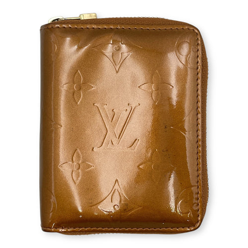 Zippy Compact Brown Card Holder in Vernis, Gold hardware