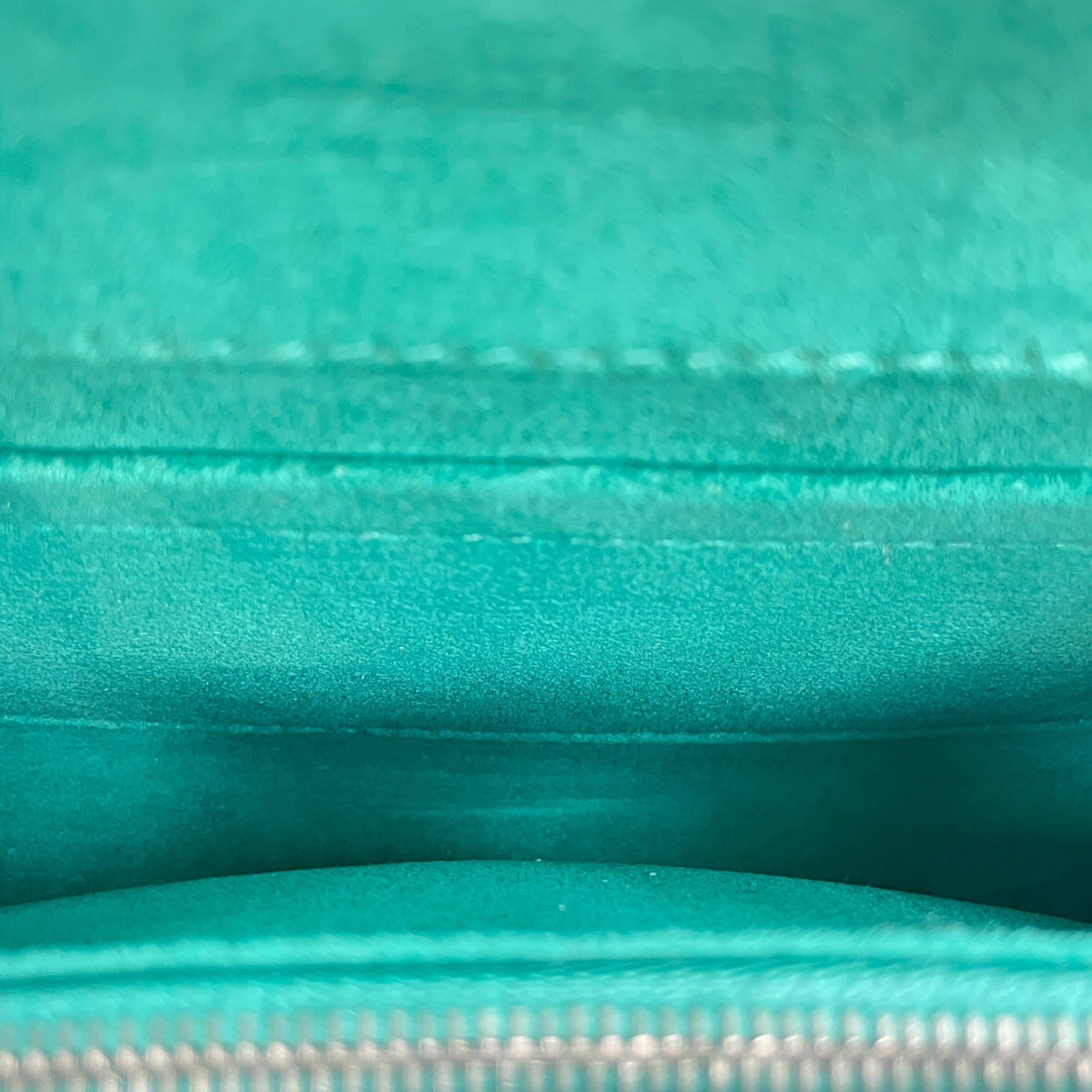 Pochette Louis PM Turqoise Crossbody Bag in Epi Leather, Silver hardware