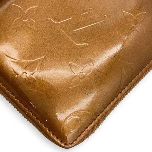 Zippy Compact Brown Card Holder in Vernis, Gold hardware