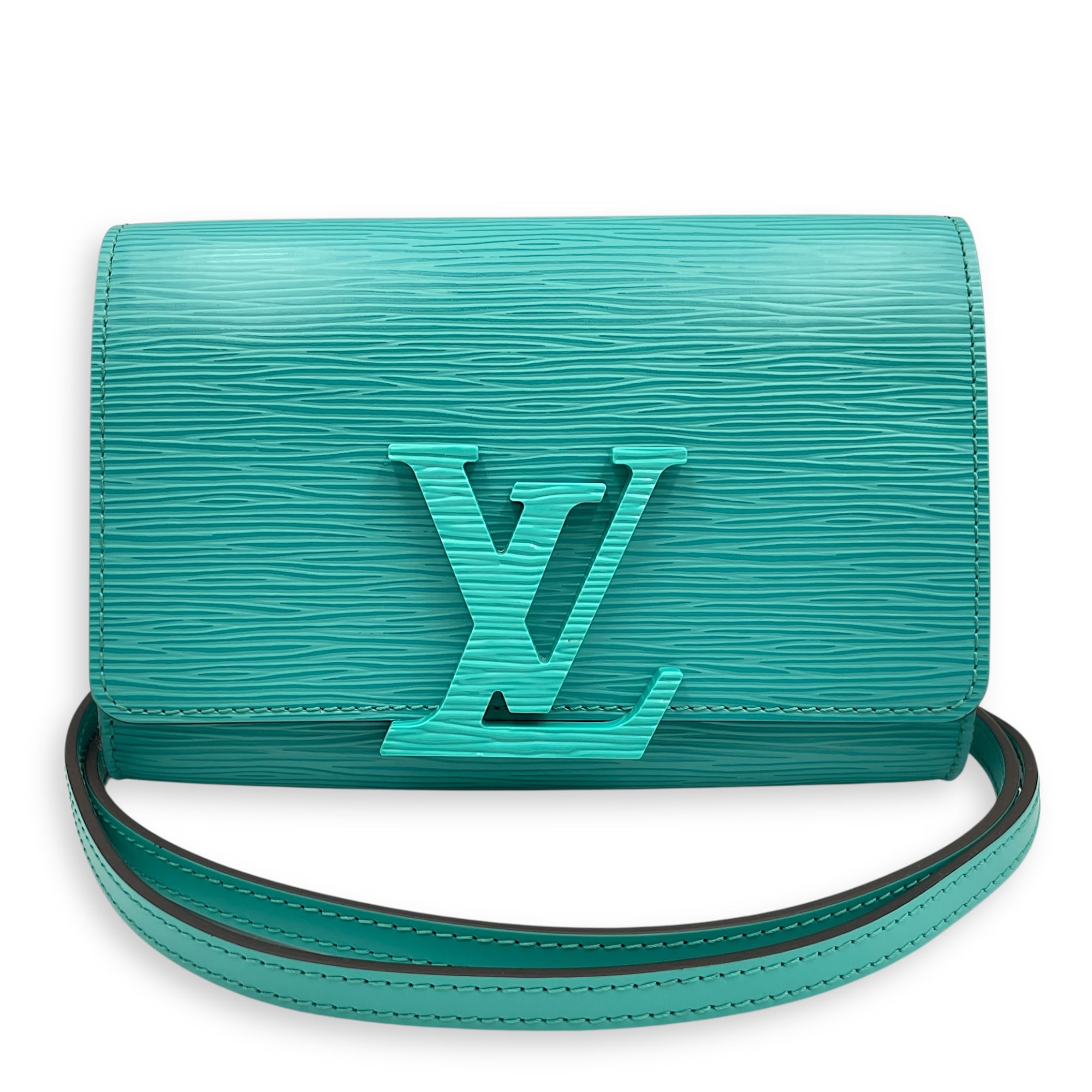 Pochette Louis PM Turqoise Crossbody Bag in Epi Leather, Silver hardware