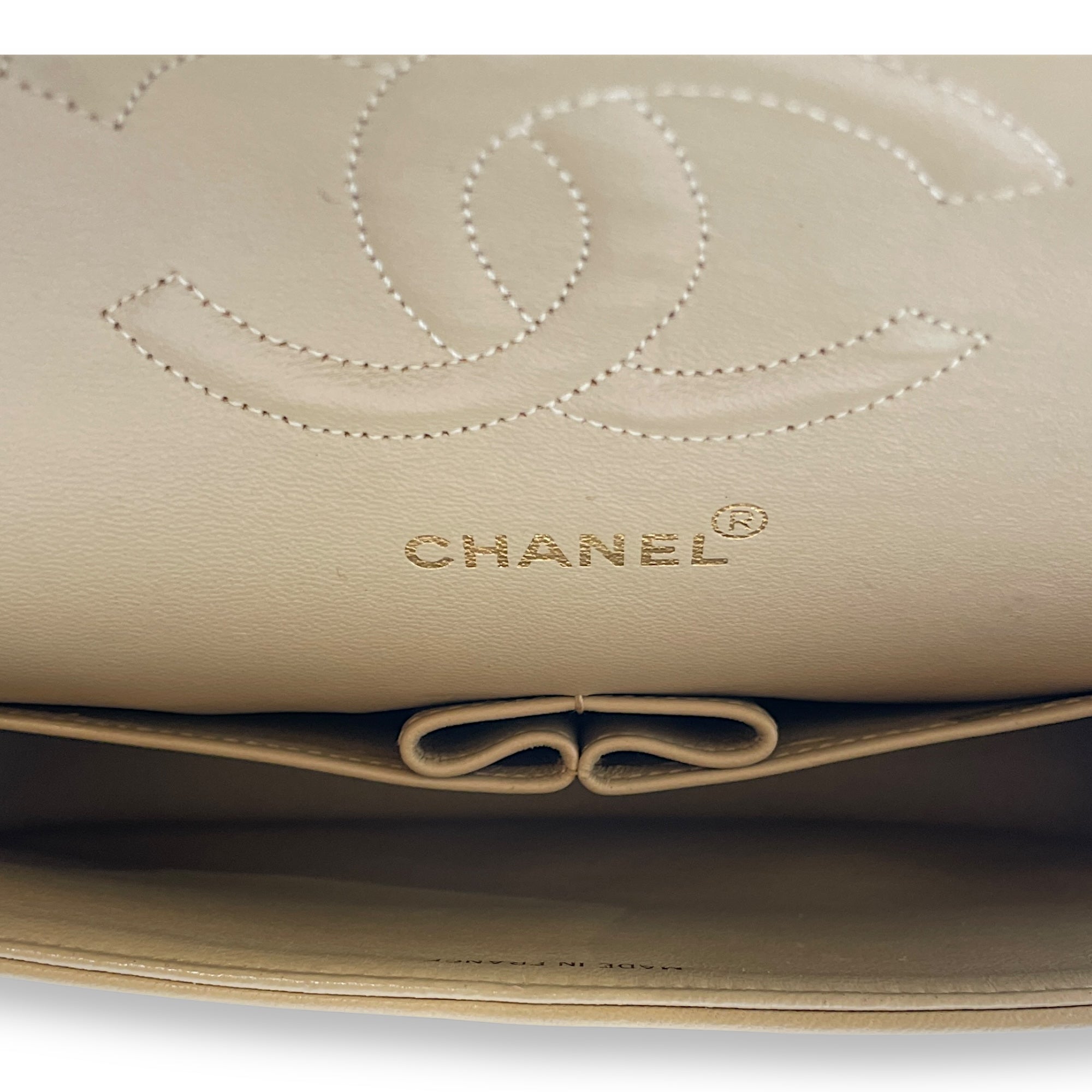 Vintage Classic (DF) 2.55 Beige Shoulder Bag in Lambskin, Gold hardware