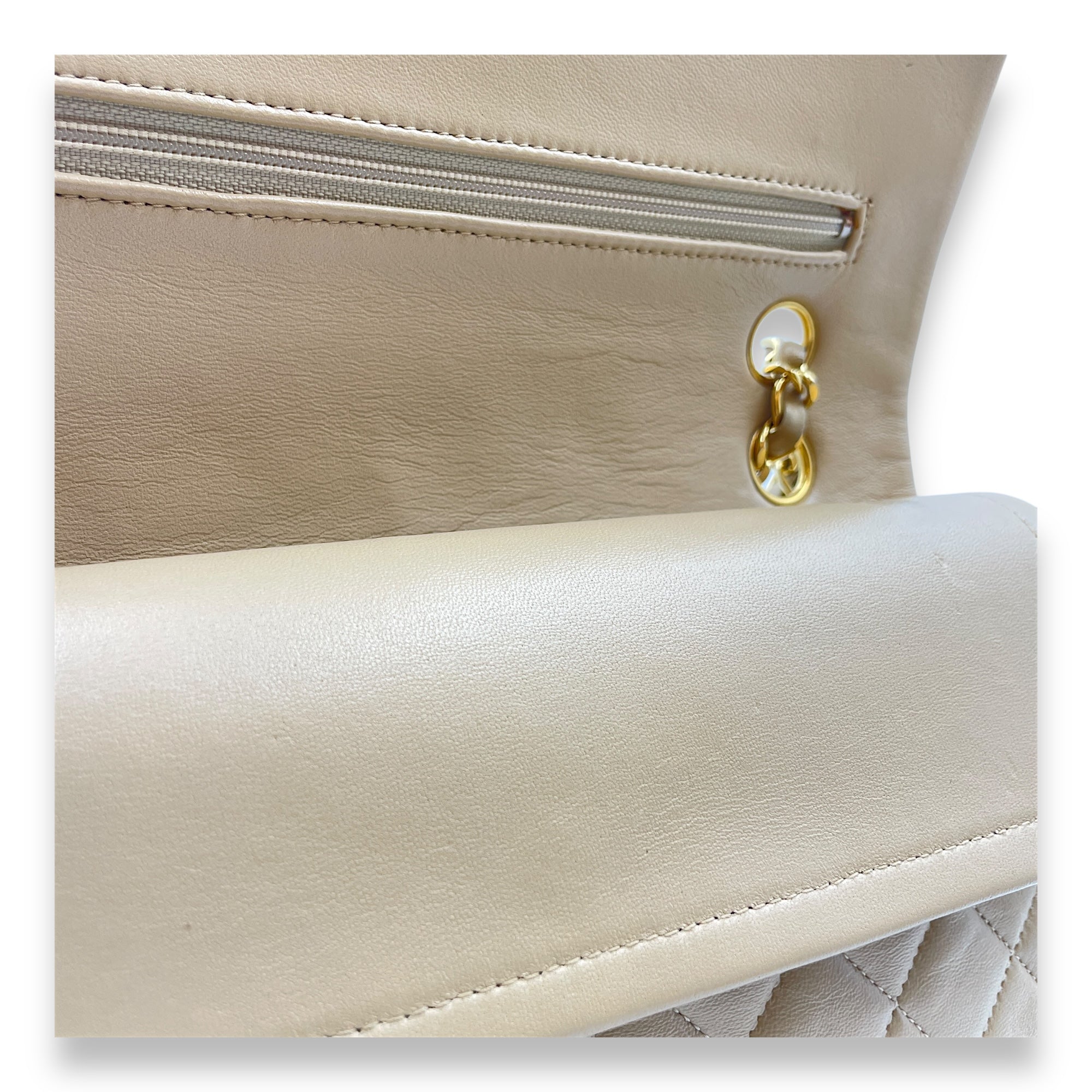 Vintage Classic (DF) 2.55 Beige Shoulder Bag in Lambskin, Gold hardware