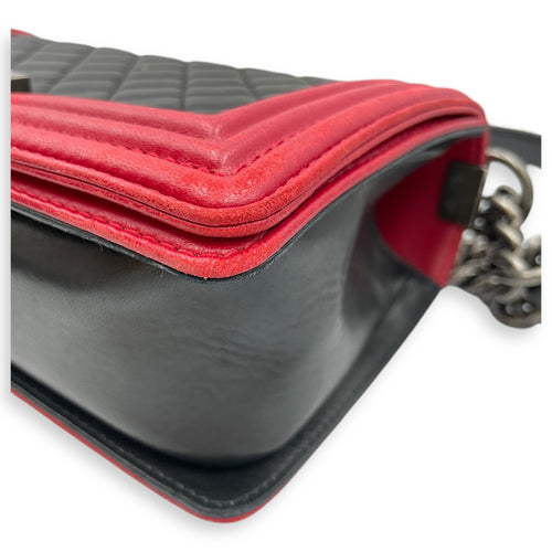 Bi-Colour Medium Boy Red/Black Crossbody Bag in Lambskin, Brushed Palladium hardware