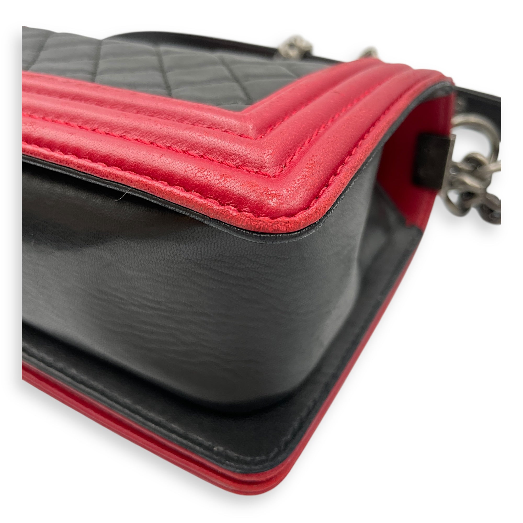 Bi-Colour Medium Boy Red/Black Crossbody Bag in Lambskin, Brushed Palladium hardware