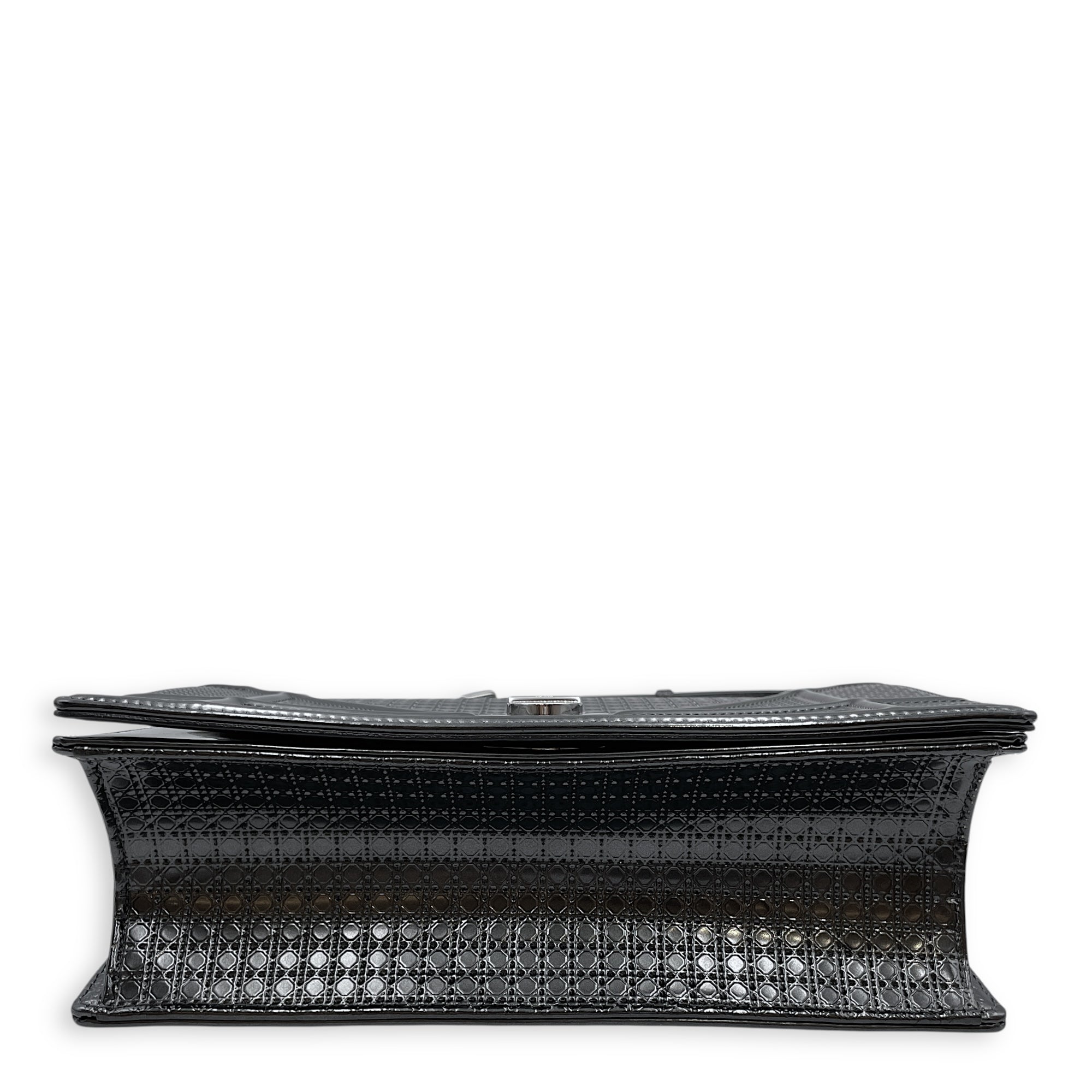 Diorama Medium Metallic Grey Shoulder Bag in Patent Leather, Silver hardware