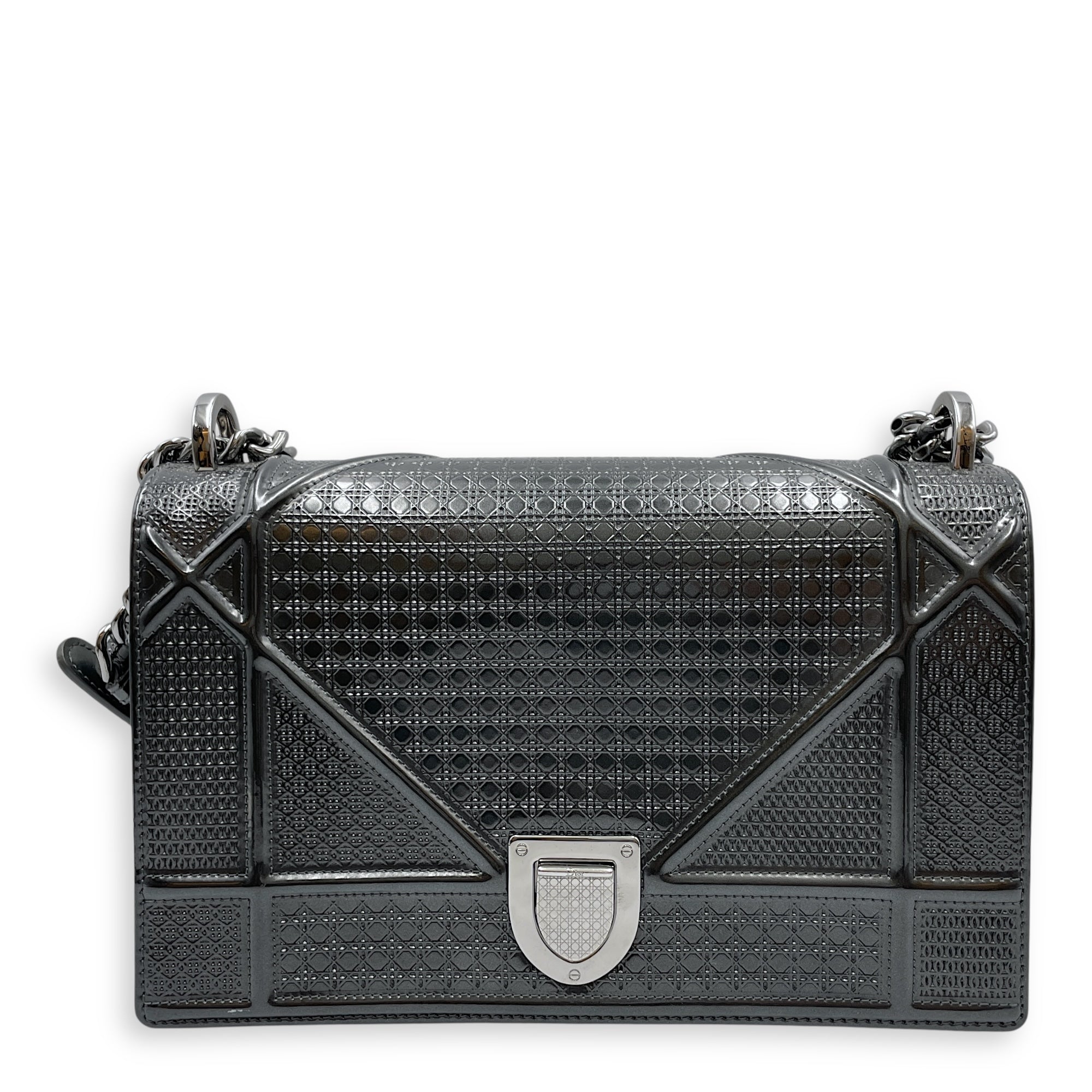 Diorama Medium Metallic Grey Shoulder Bag in Patent Leather, Silver ha