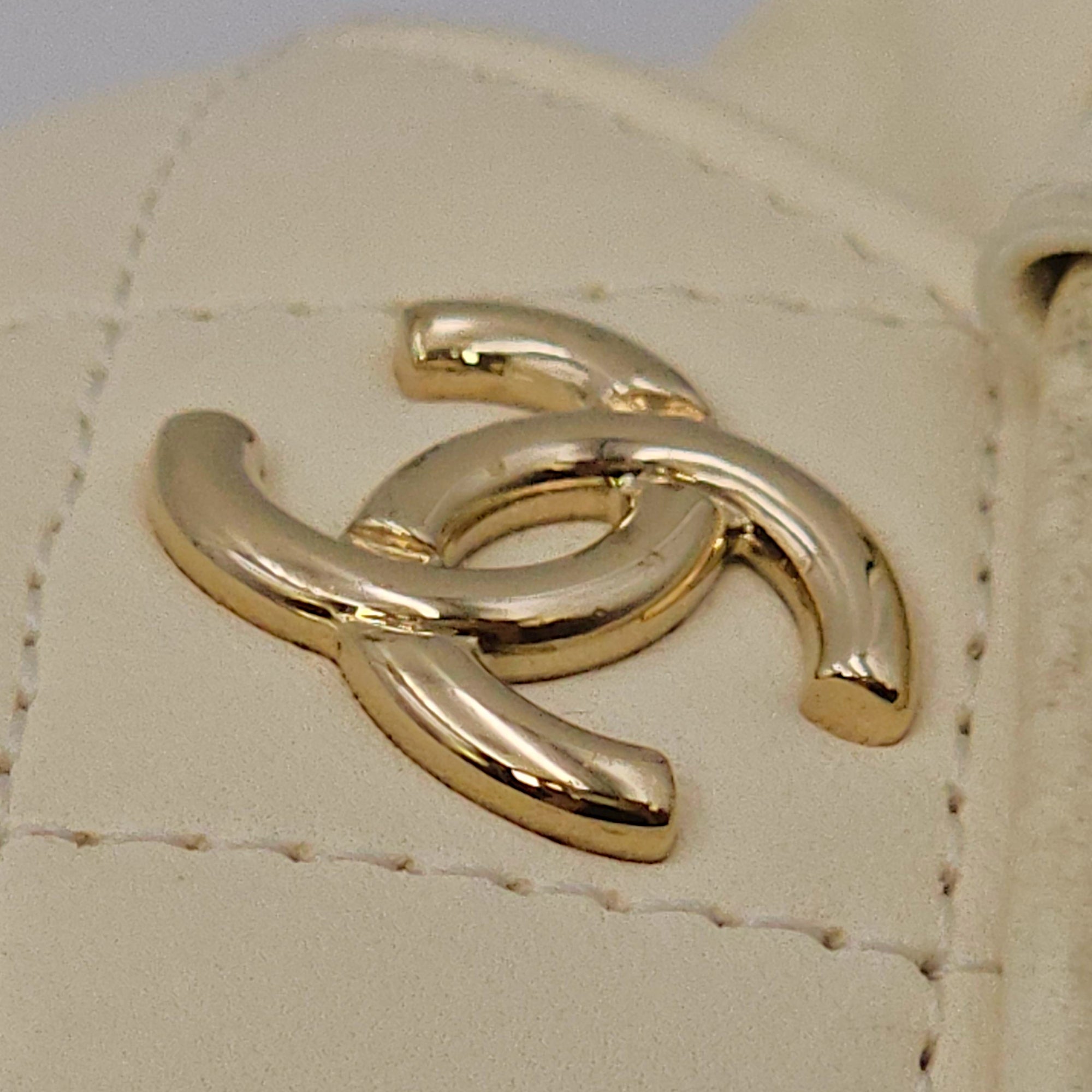 Quilted Bucket Mini White Crossbody Bag in Lambskin, Gold hardware