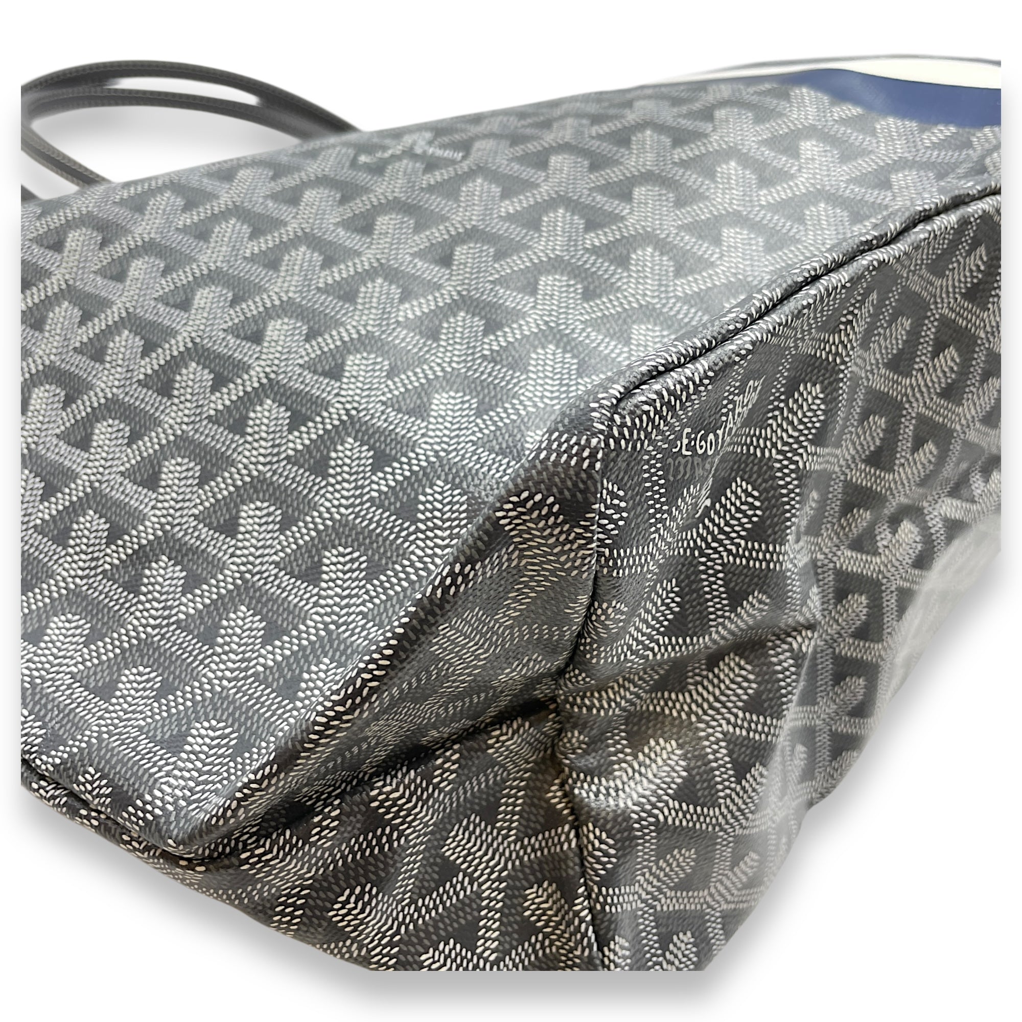 Saint Louis Printed PM Grey Shoulder Bag in Canvas, Silver hardware