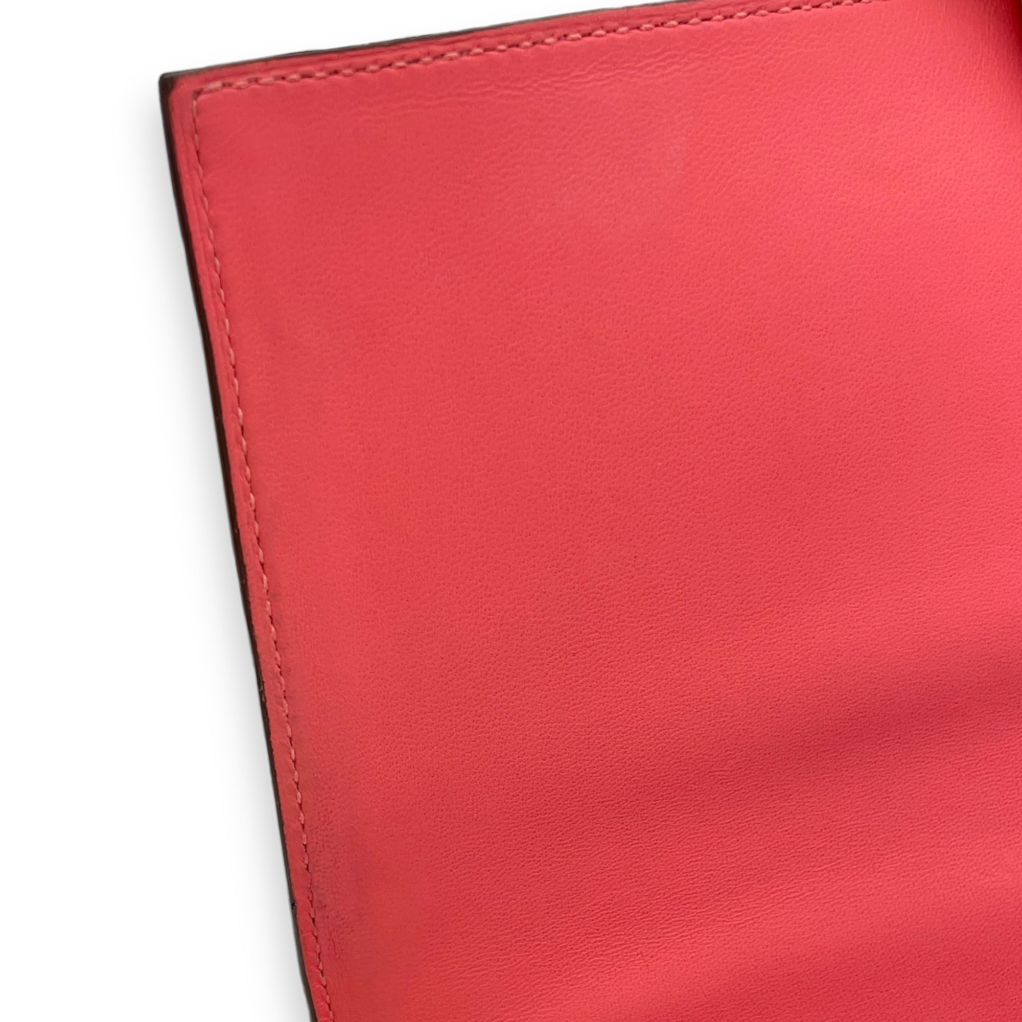 Verrou 21 Rose Azalea in Epsom, Palladium hardware