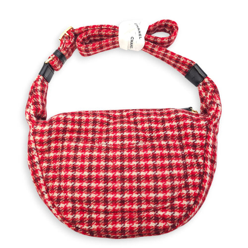 Coco Neige 24/25 Red Hobo Bag in Wool, Gold hardware