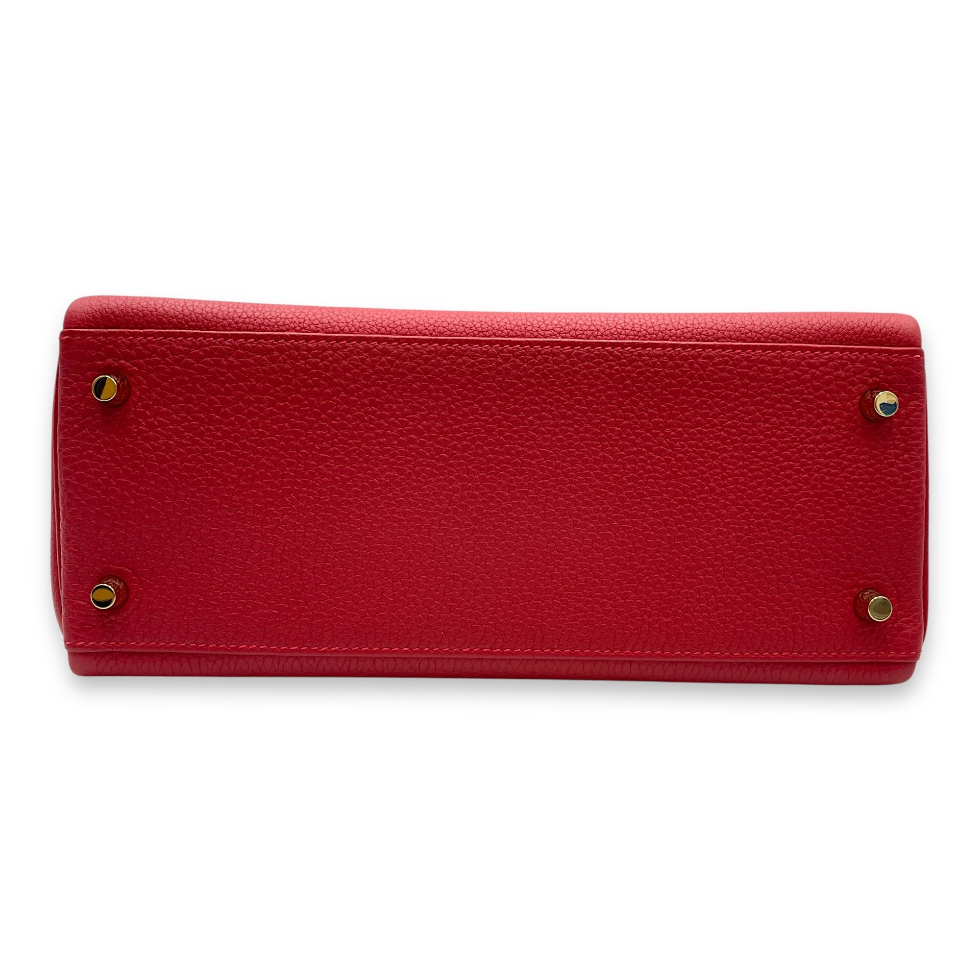 Kelly 28 Rouge Vif in Togo, Gold hardware