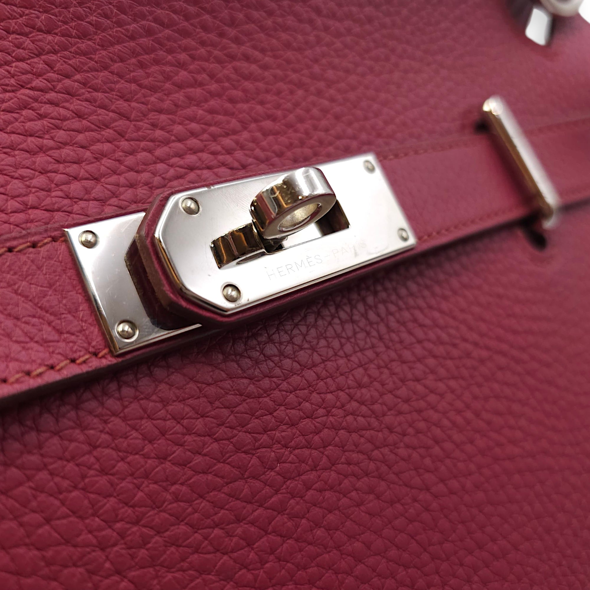 Jypsiere 31 Rubis in Clemence, Palladium hardware