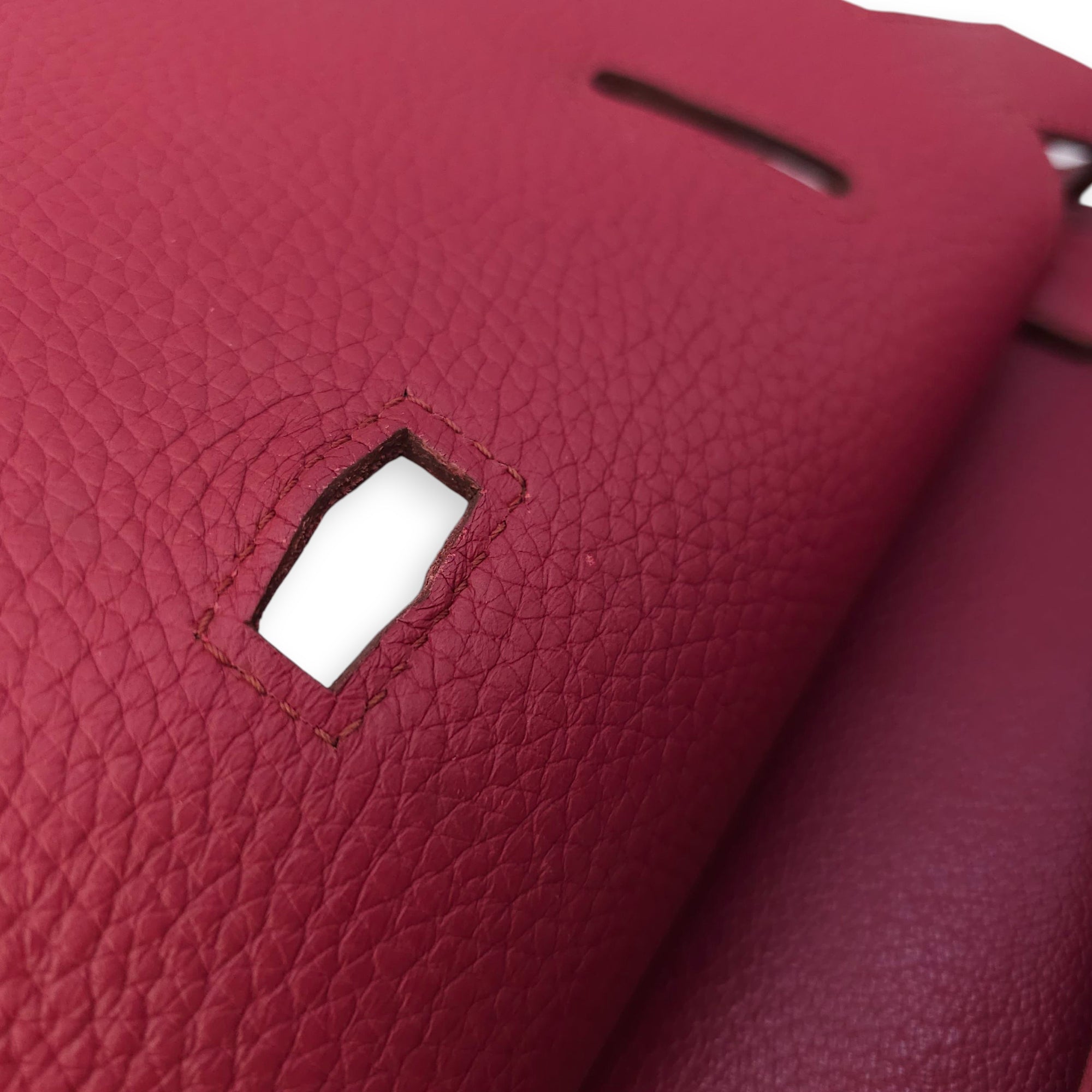 Jypsiere 31 Rubis in Clemence, Palladium hardware