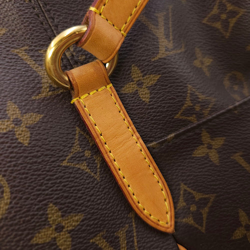 Totally MM Monogram Brown Shoulder Bag in Canvas, Gold hardware