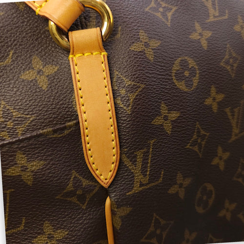 Totally MM Monogram Brown Shoulder Bag in Canvas, Gold hardware