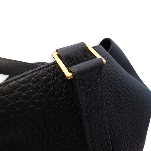 Picotin 22 Black in Clemence, Gold hardware