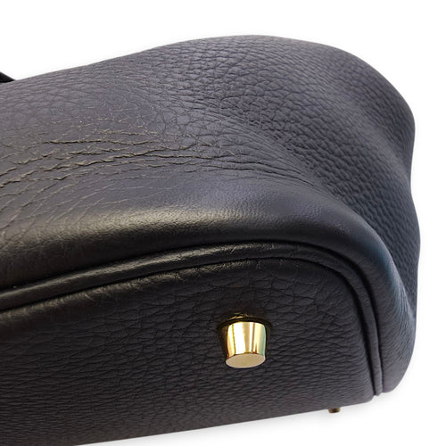 Picotin 22 Black in Clemence, Gold hardware
