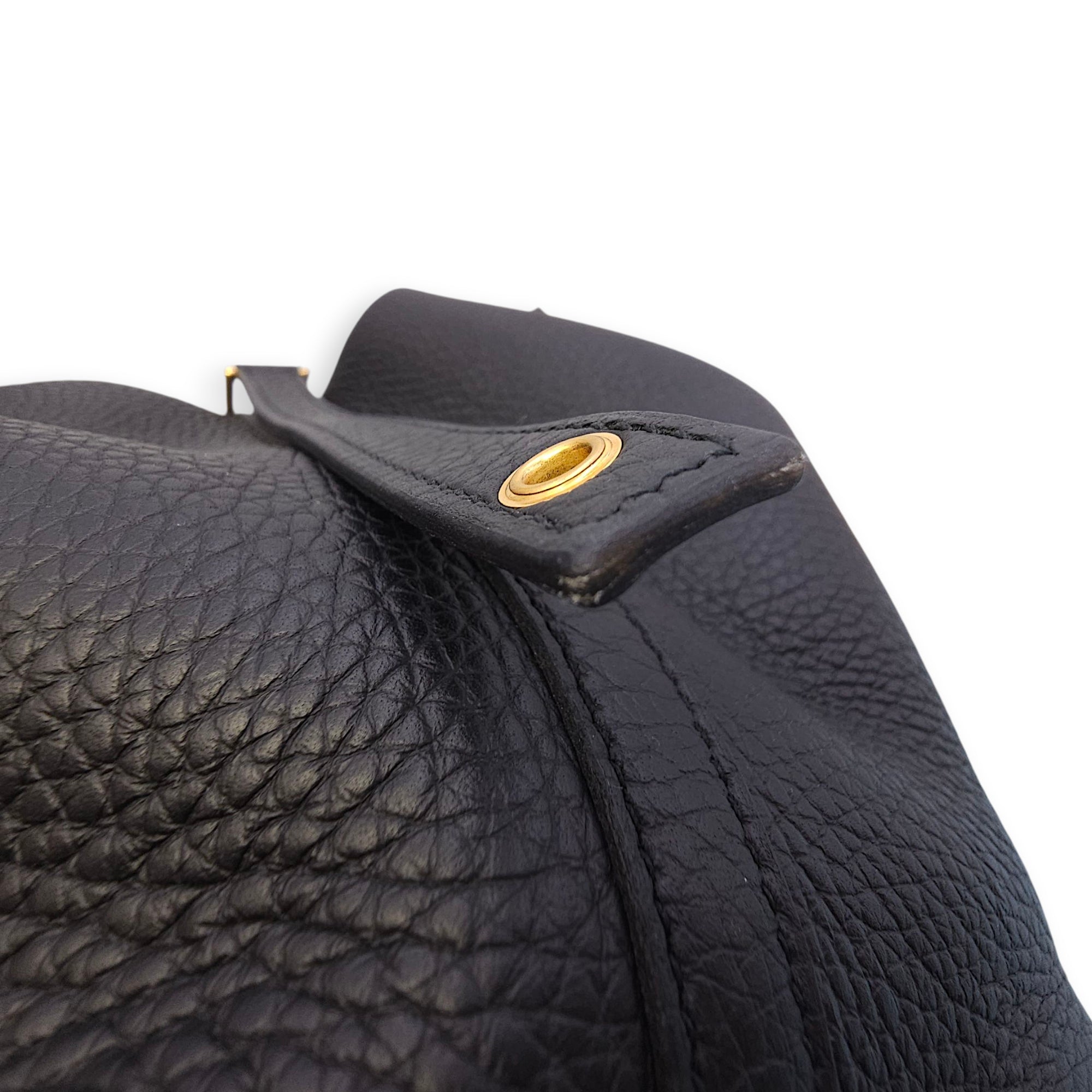 Picotin 22 Black in Clemence, Gold hardware