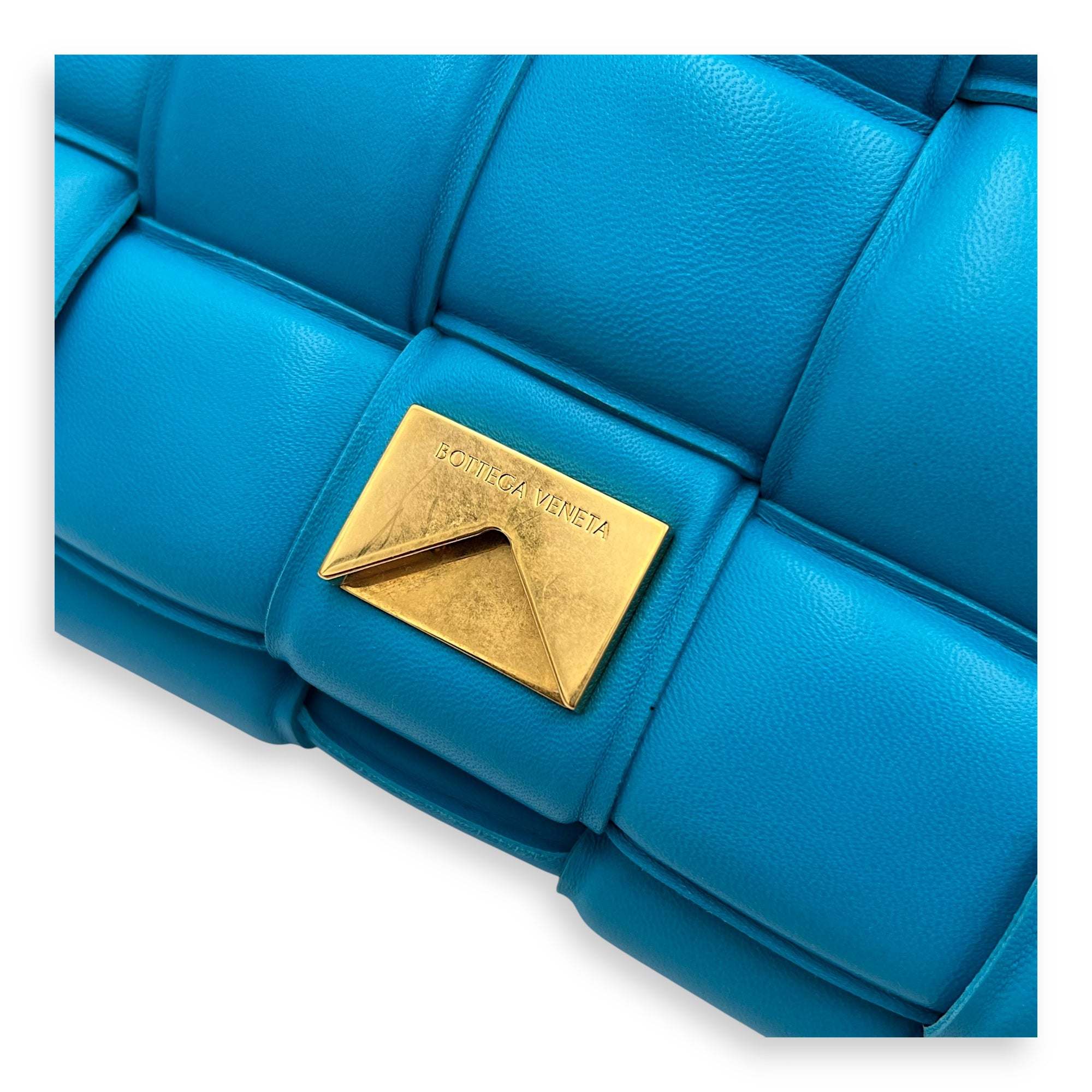 Padded Cassette Shoulder Bag Blue in Lambskin, Gold hardware