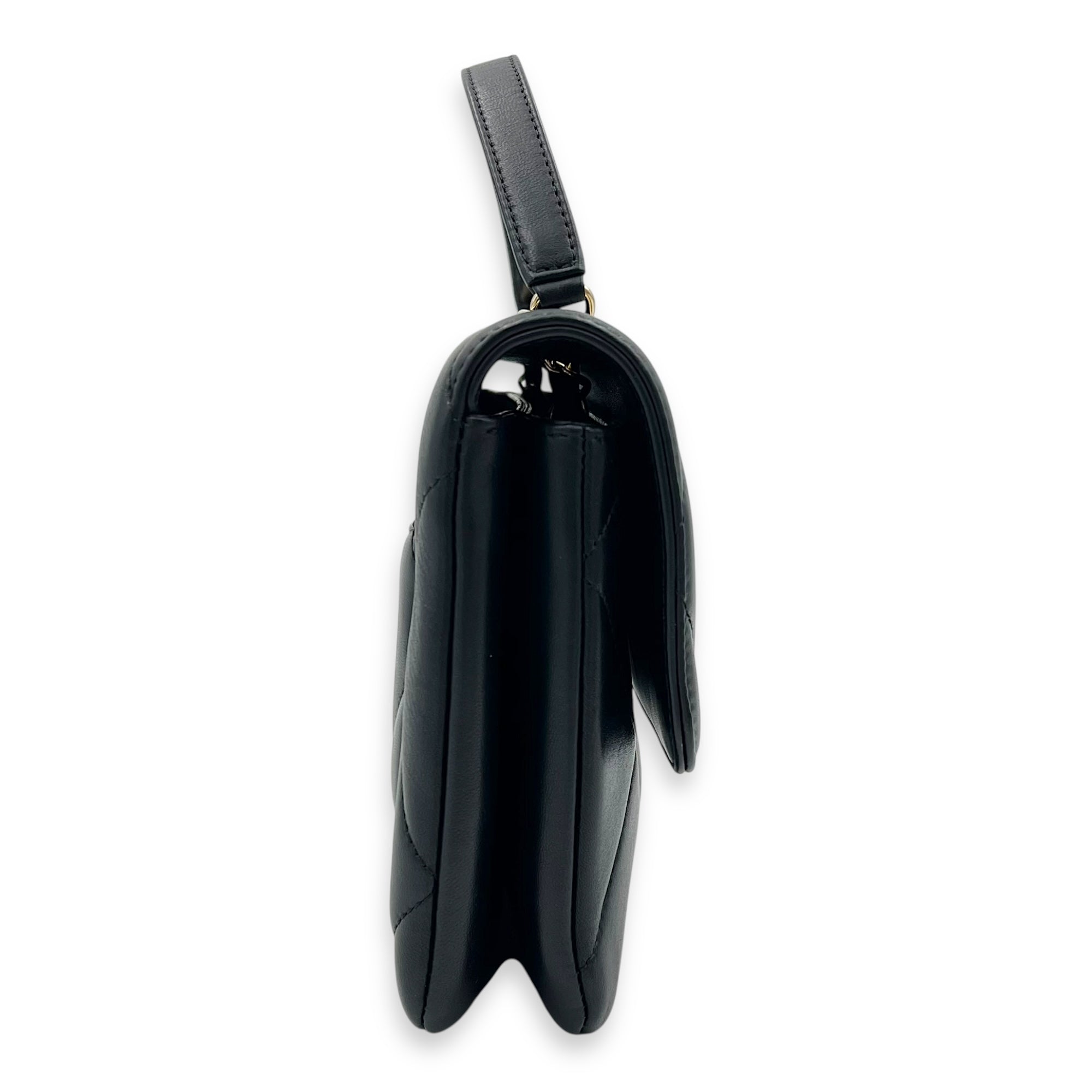 Trendy CC Shoulder Bag Black in Lambskin, Gold hardware