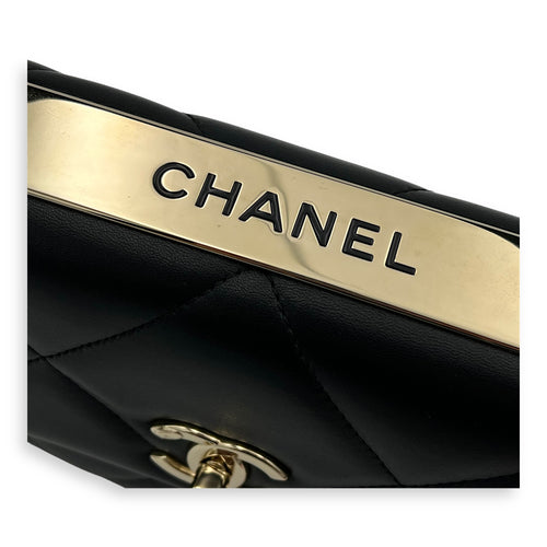 Trendy CC Shoulder Bag Black in Lambskin, Gold hardware