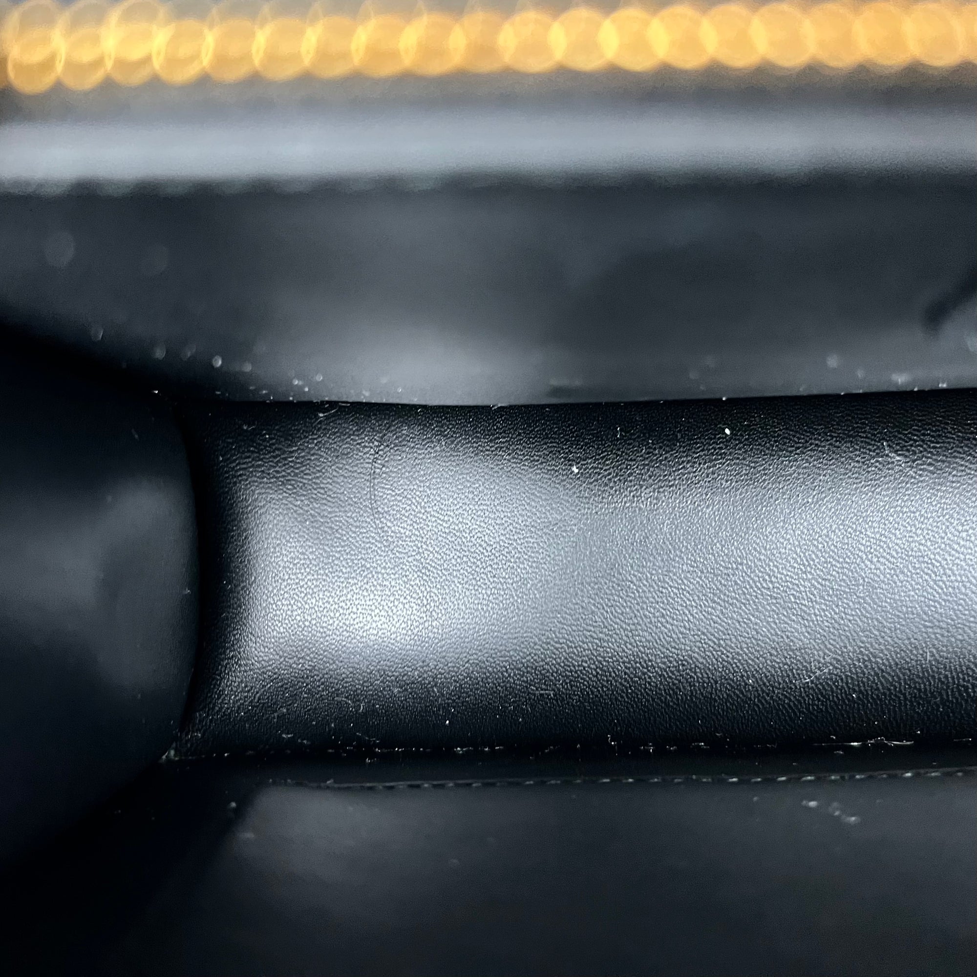 30 Montaigne Shoulder Bag Medium Black in Calfskin, Gold hardware