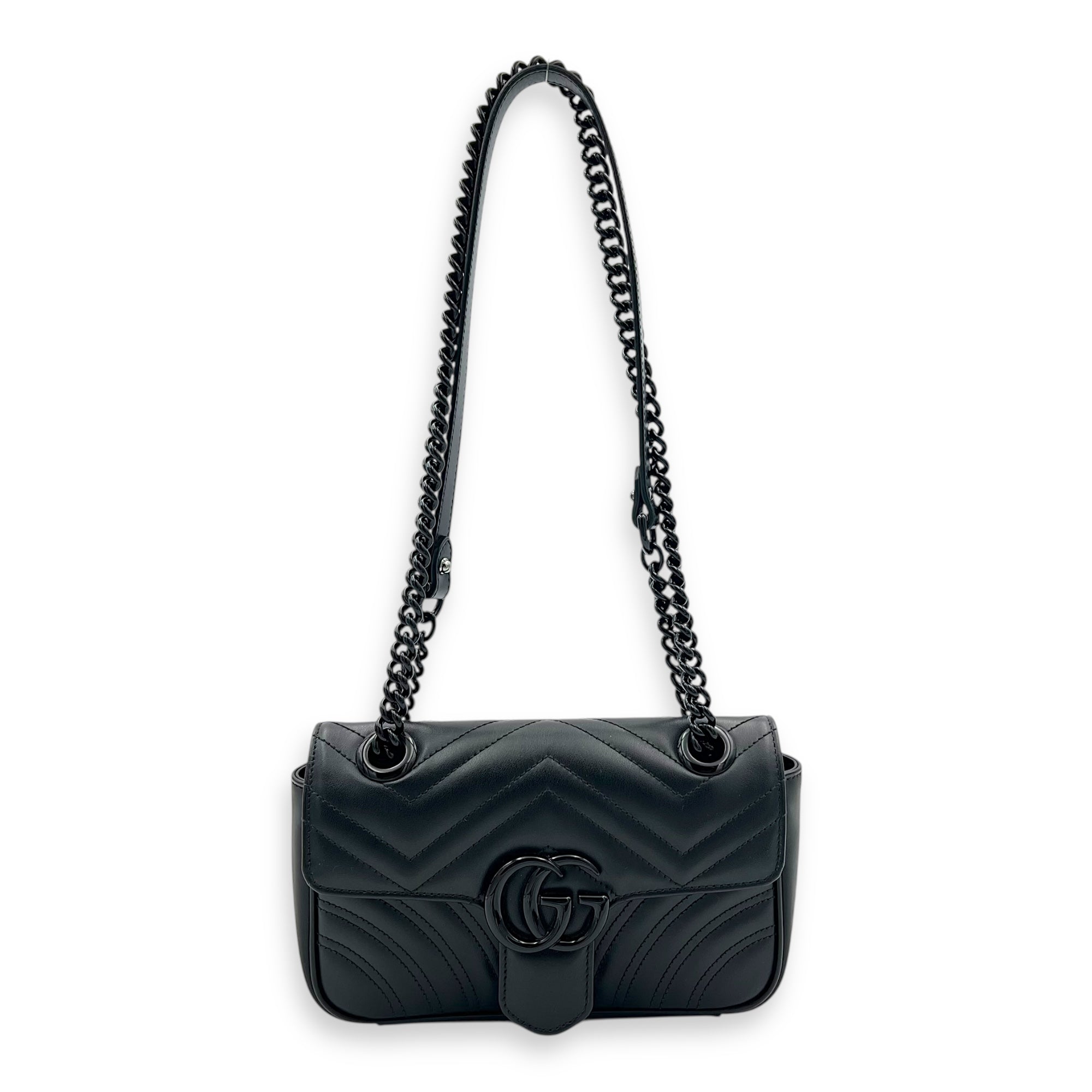 GG Marmont Shoulder Bag Small Black in Calfskin, black hardware