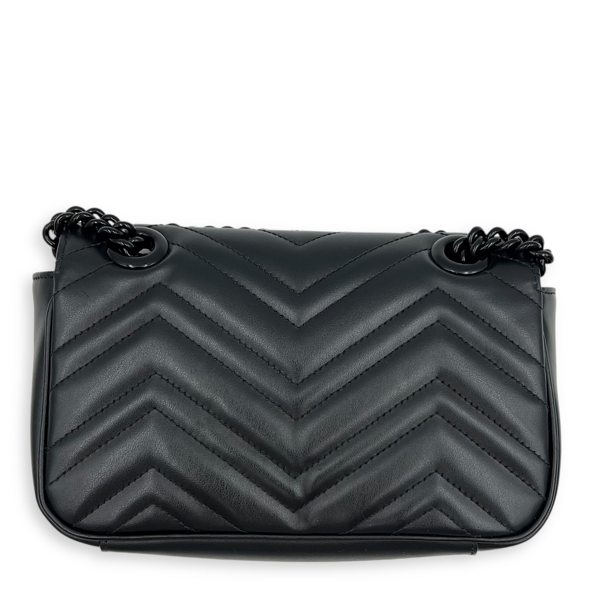 GG Marmont Shoulder Bag Small Black in Calfskin, black hardware