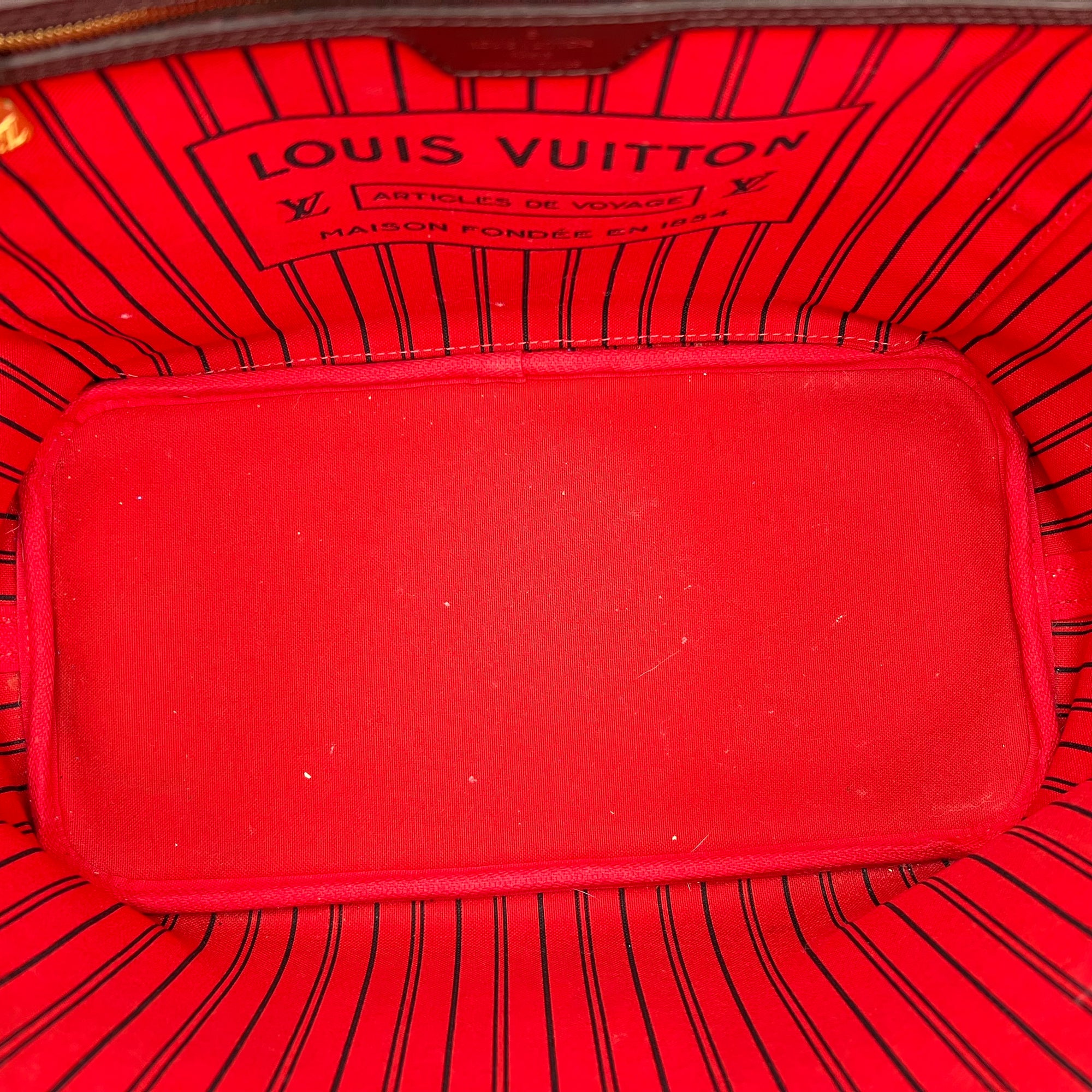 Neverfull MM Brown Tote Bag in Coated Canvas, Gold hardware