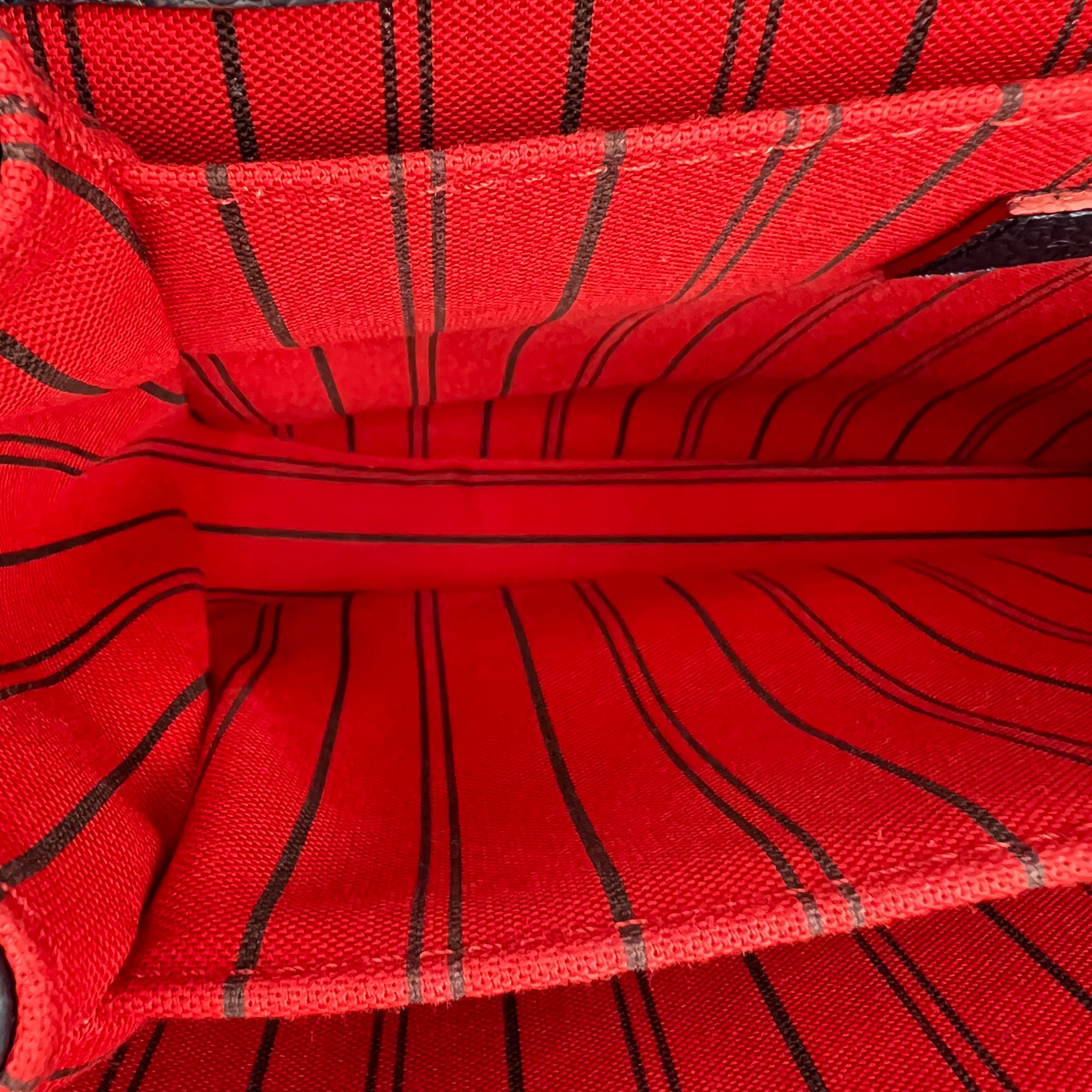 Metis Crossbody Bag Blue in Empreinte Leather, Gold hardware