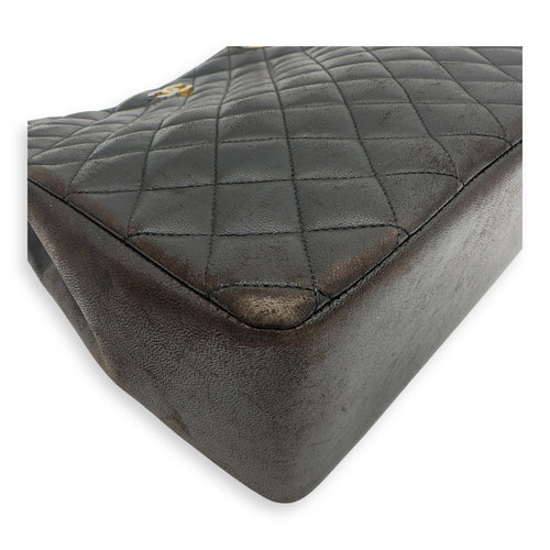 Chanel Vintage CC Tote Bag Black in Lambskin, Gold hardware_17