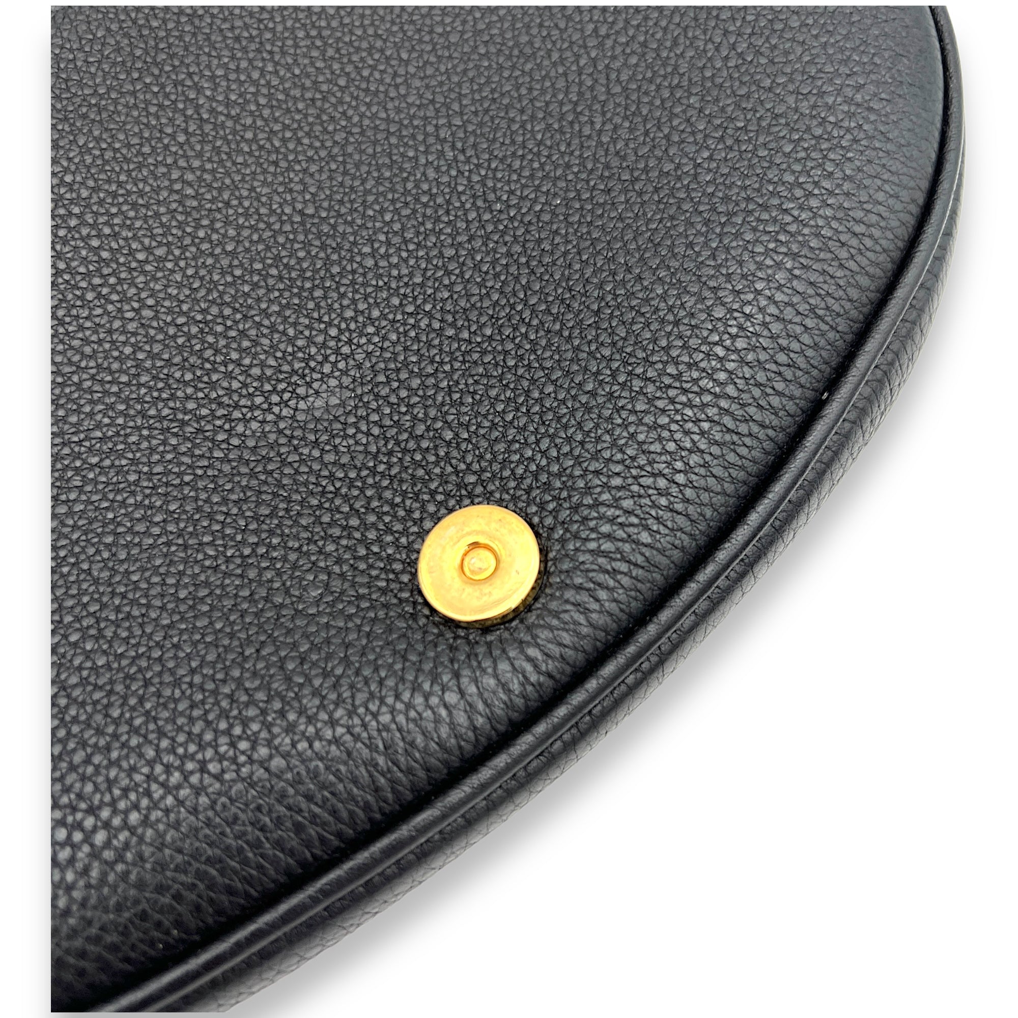 Bobby Shoulder Bag Black in Calfskin, Gold hardware