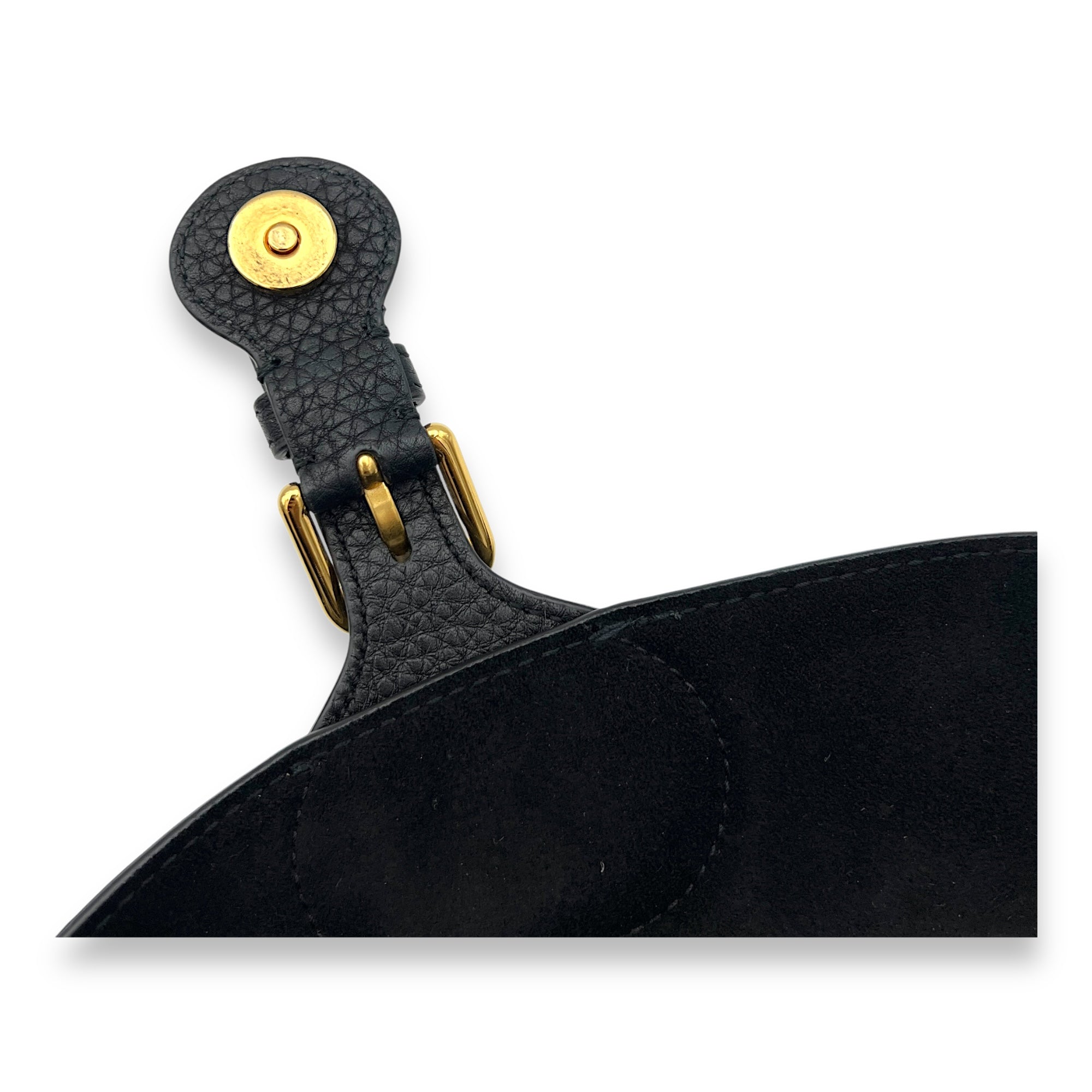 Bobby Shoulder Bag Black in Calfskin, Gold hardware