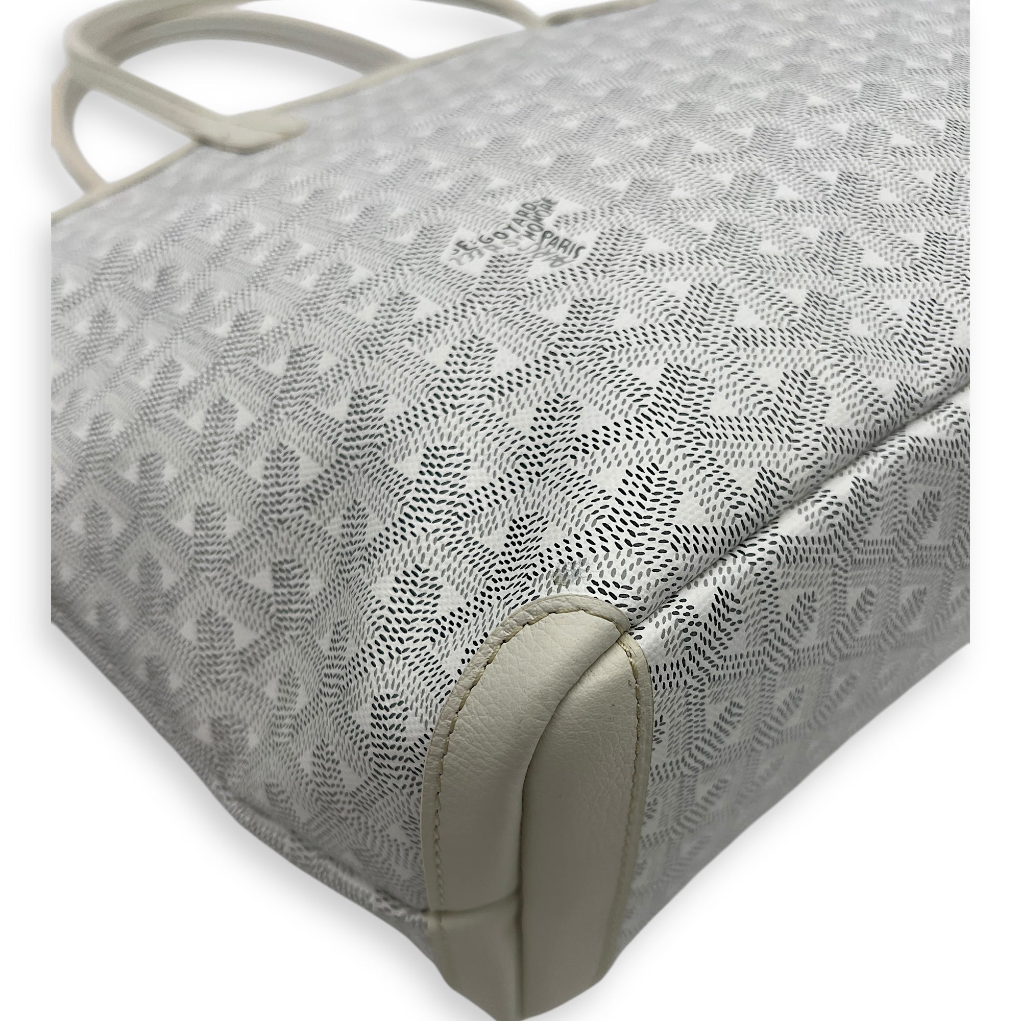 Goyard Artois Tote Bag PM White in Coated Canvas, Silver hardware_9