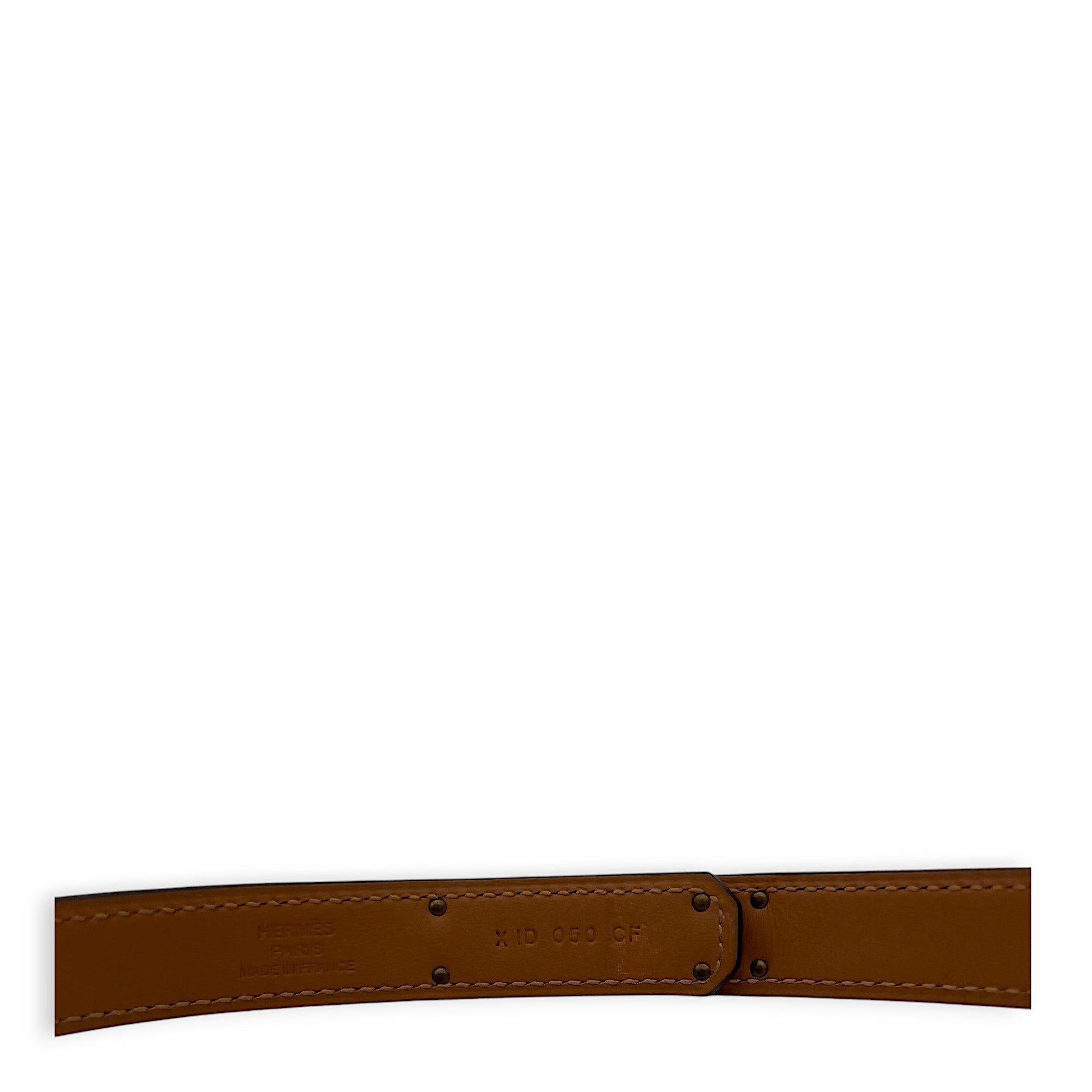 Hermès Kelly Black in Calfskin, Gold hardware_3