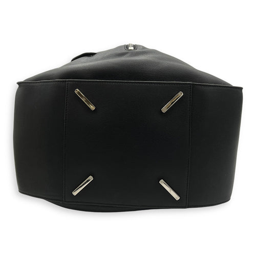 Hammock Medium Black Top Handle Bag in Calfskin, Silver hardware