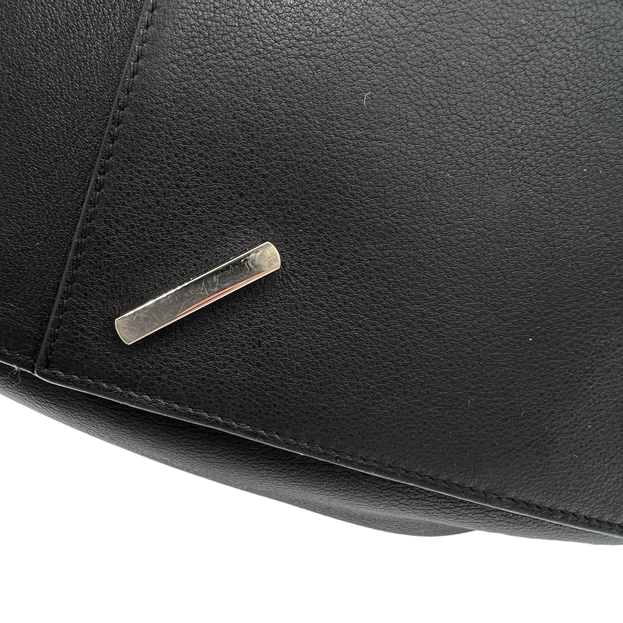 Hammock Medium Black Top Handle Bag in Calfskin, Silver hardware