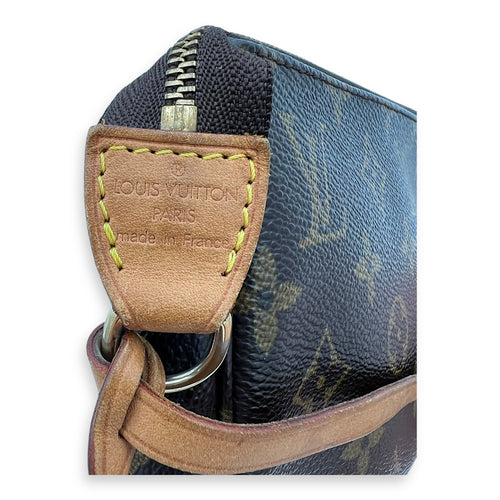 Louis Vuitton Pochette Accessoires Shoulder Bag Brown in Monogram Coated Canvas, Gold hardware_6