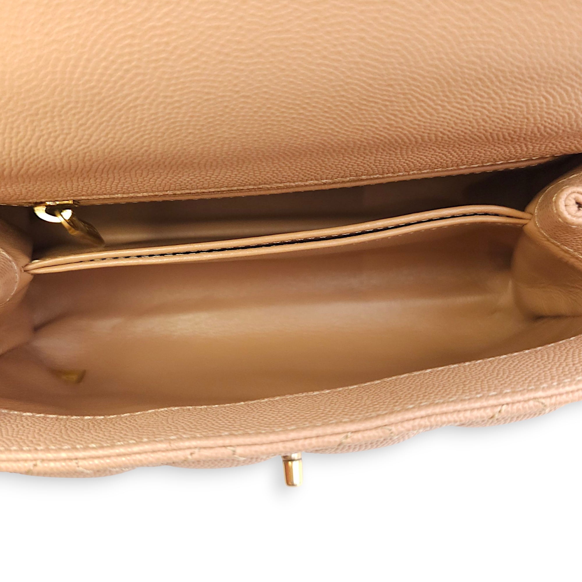 Quilted Coco Handle Small Beige Shoulder Bag in Caviar Leather, Gold hardware