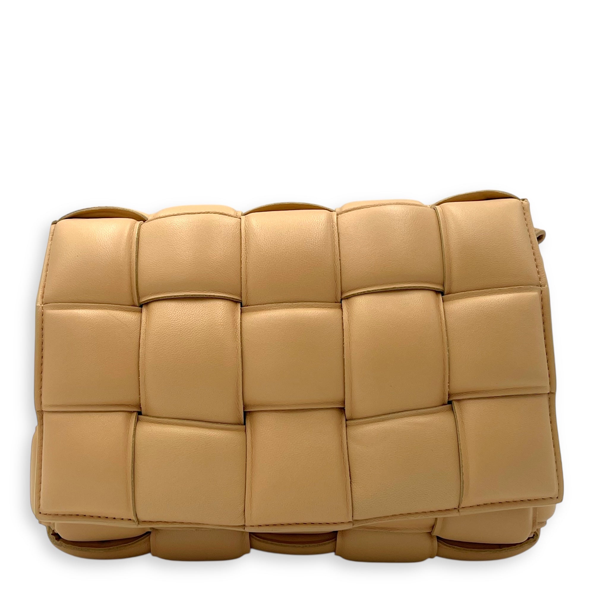 Bottega Veneta Cassette Shoulder Bag Beige in Lambskin, Gold hardware_1
