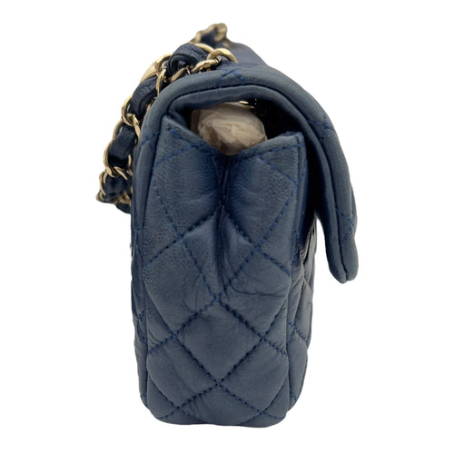 Chanel Valentine Charm Blue Shoulder Bag in Lambskin, Gold hardware_5